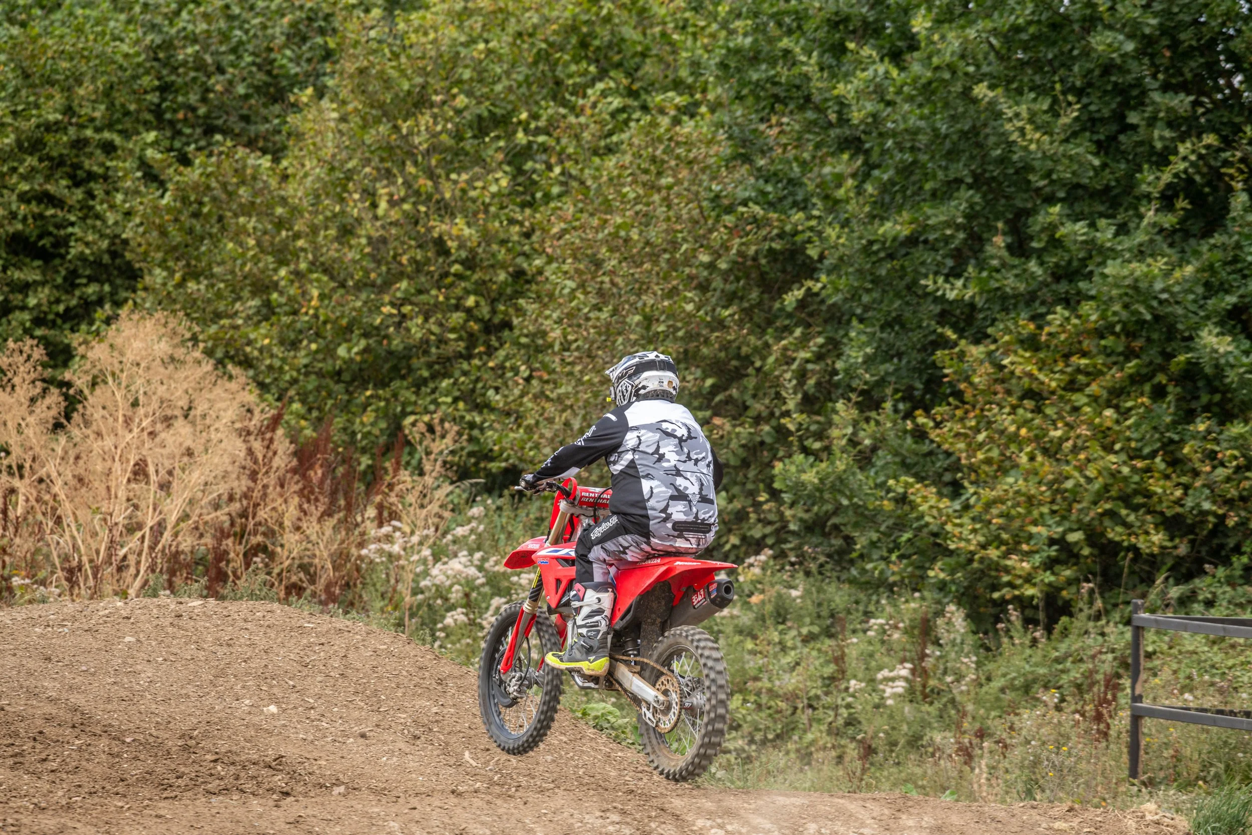 D85_4634.jpg