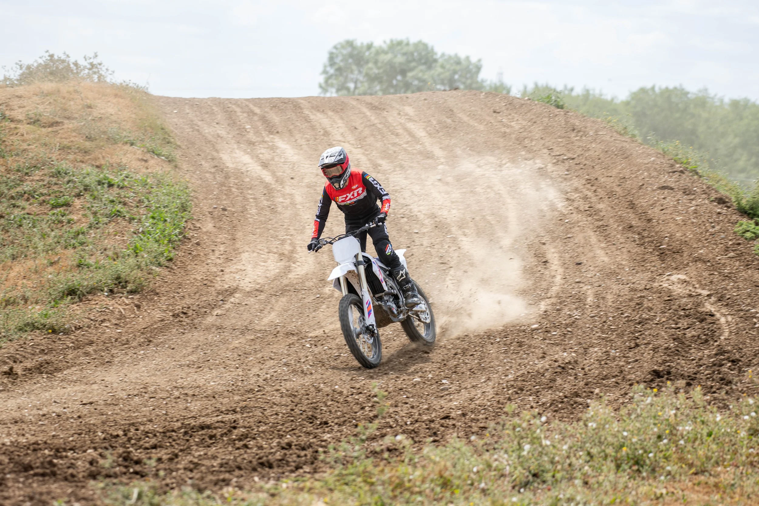 D85_5263.jpg