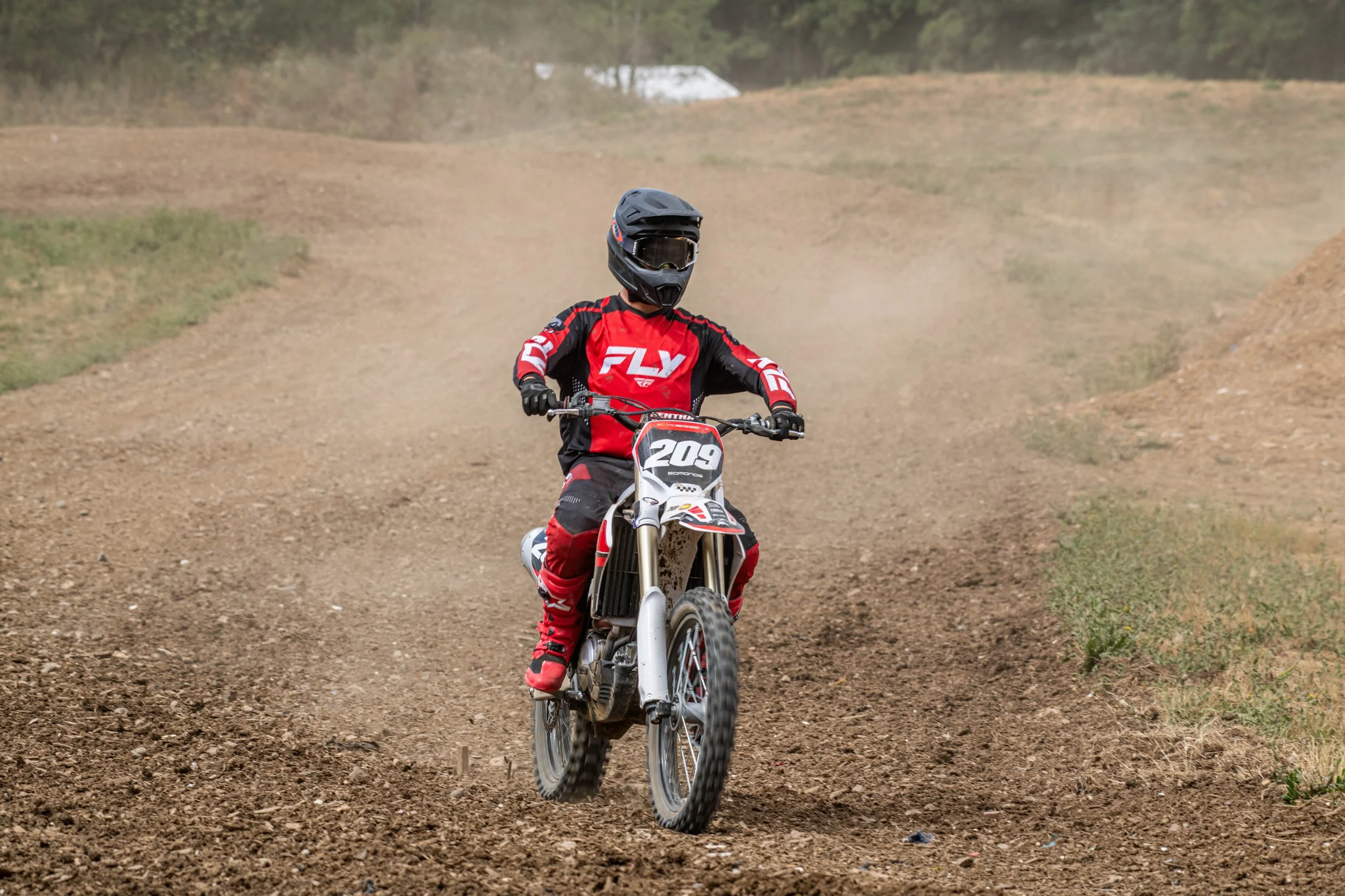 D85_5145.jpg