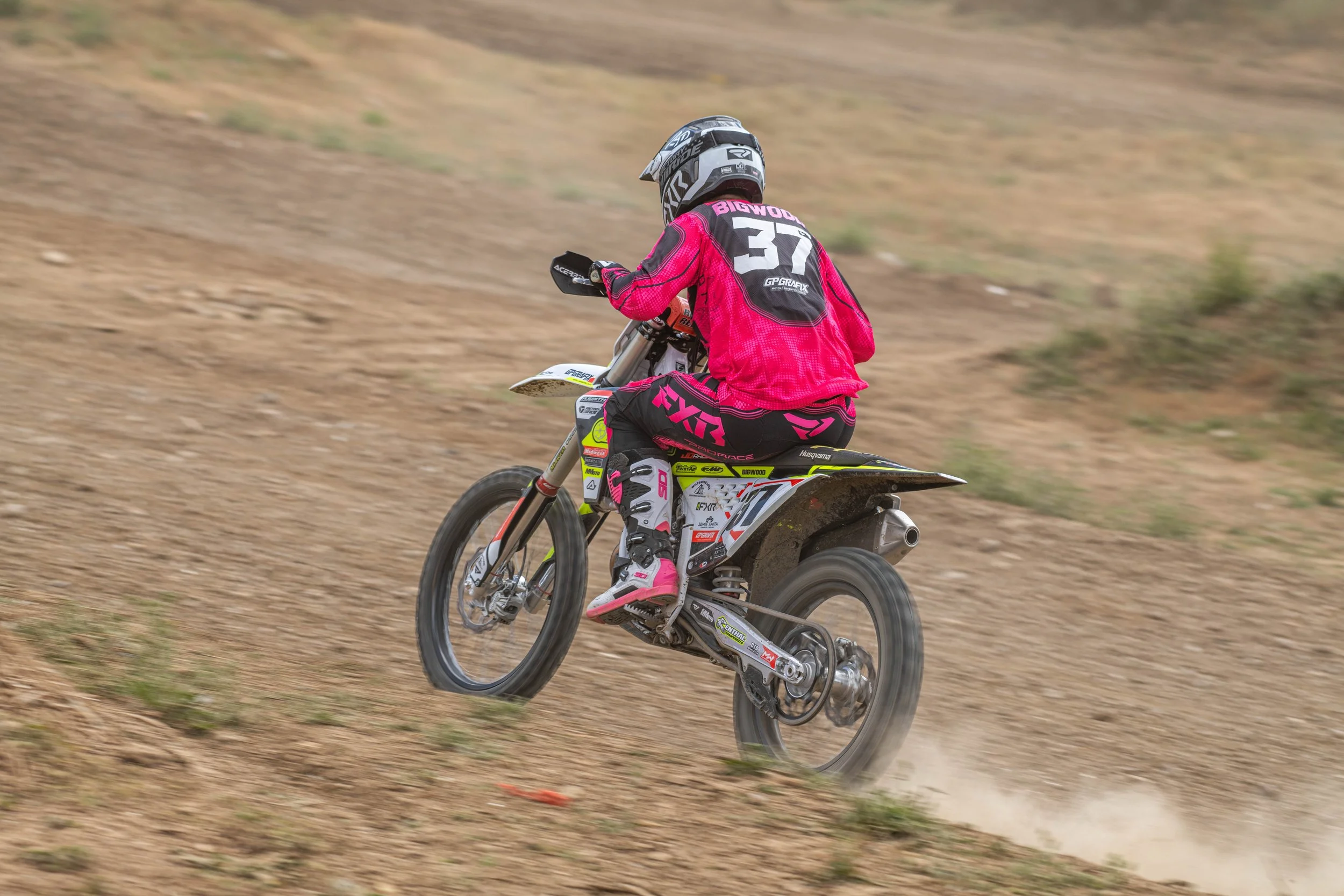 D85_5898.jpg