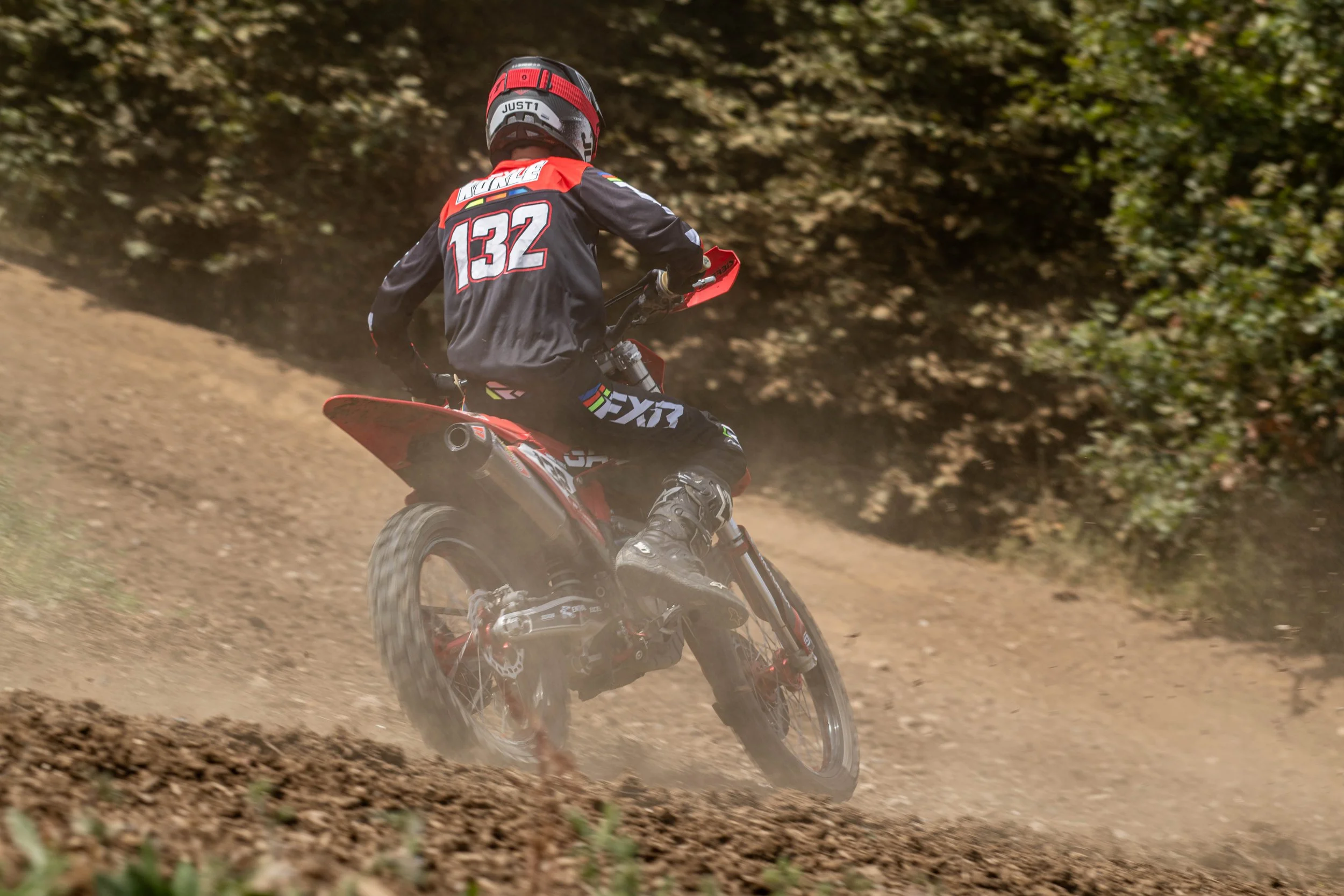 D85_5735.jpg