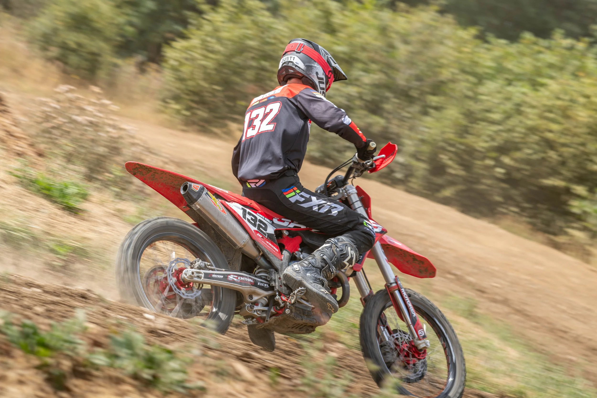 D85_5559.jpg