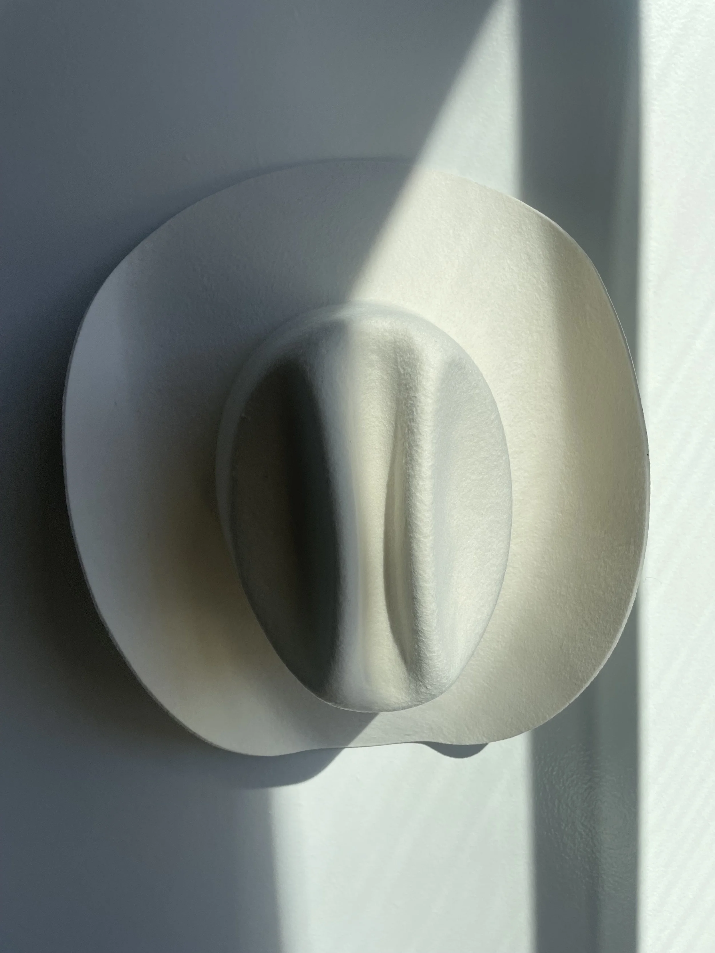 Cattleman cowboy hat in ivory