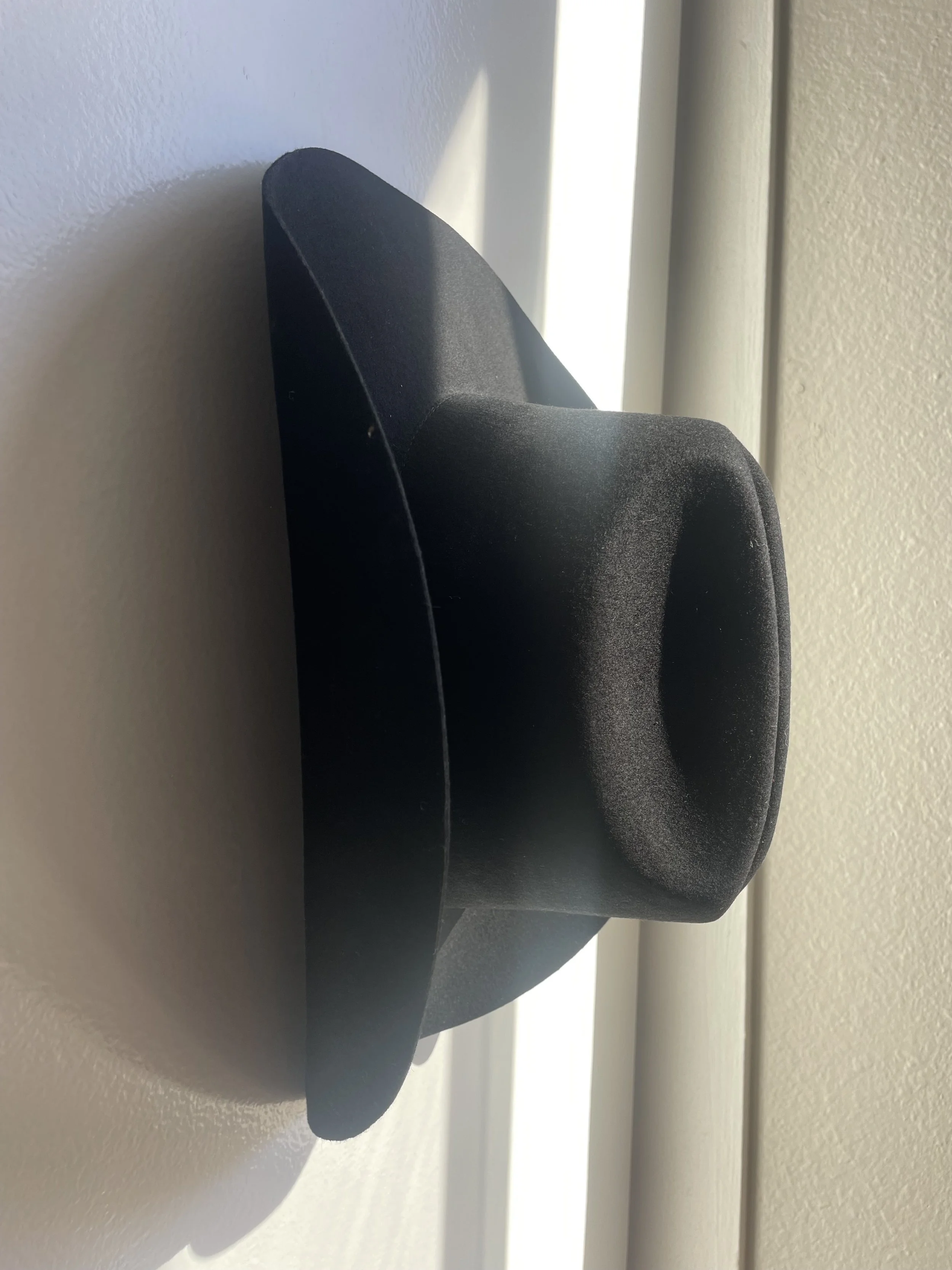 cattleman cowboy hat in black