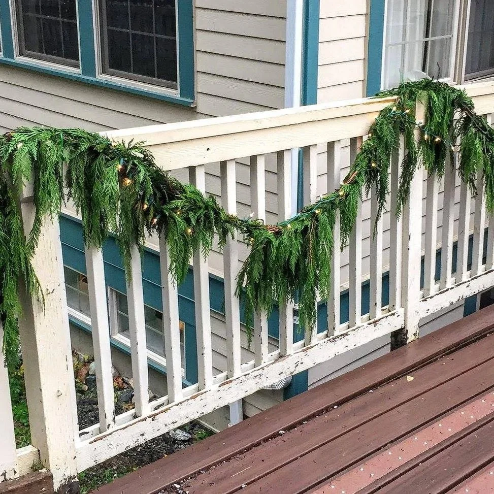75' Cedar Garlands