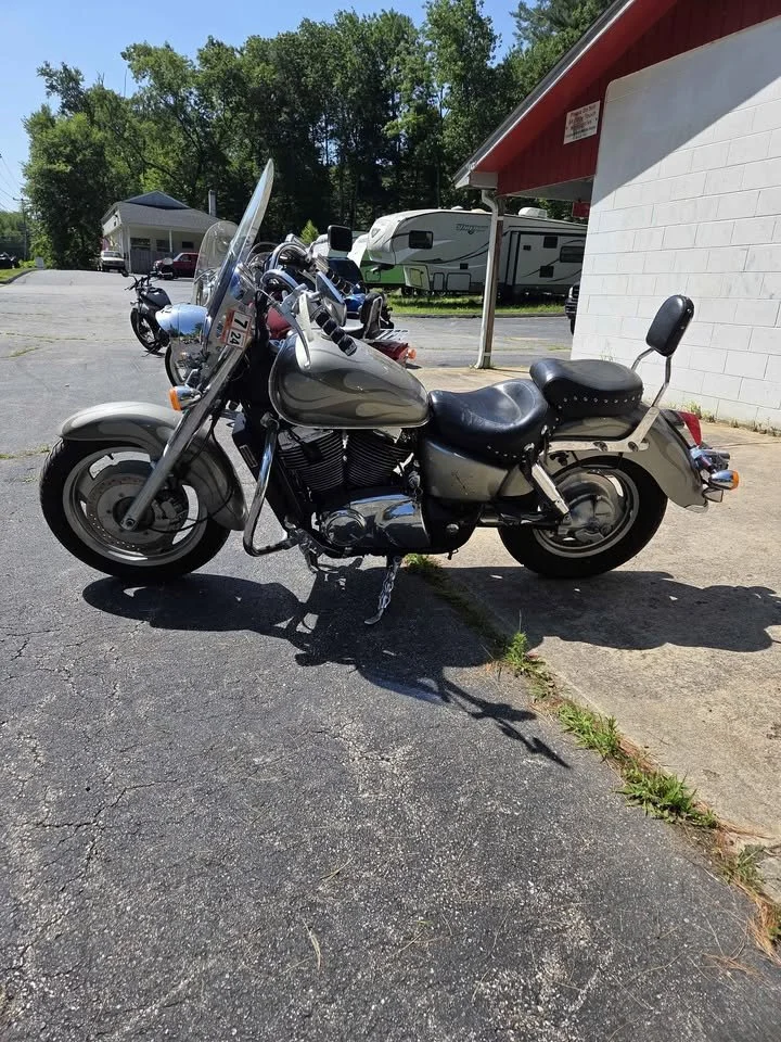 2002 Honda Shadow VT1100