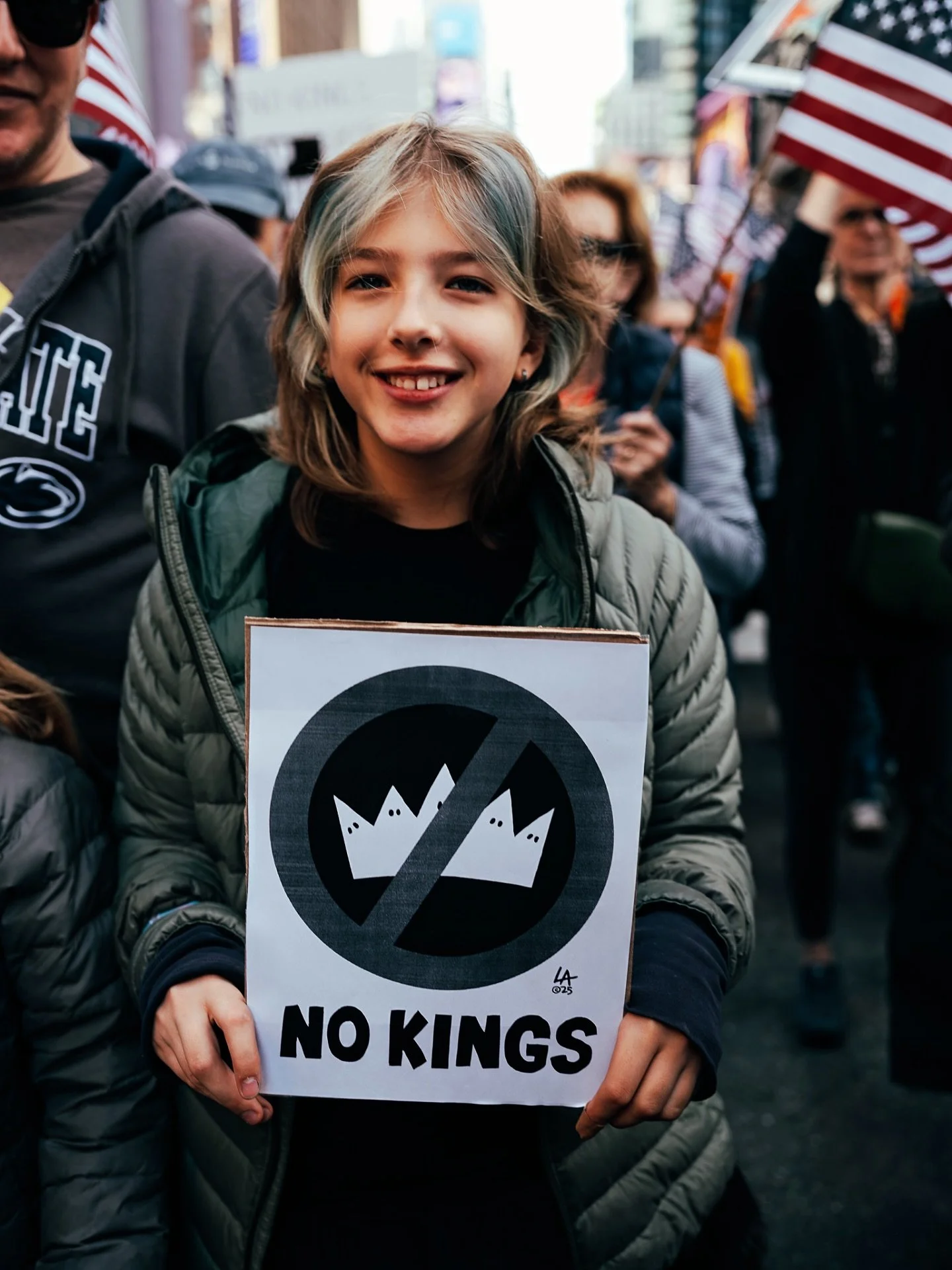 10-18-25
#nokings #signsofthetimes #americanprotestart