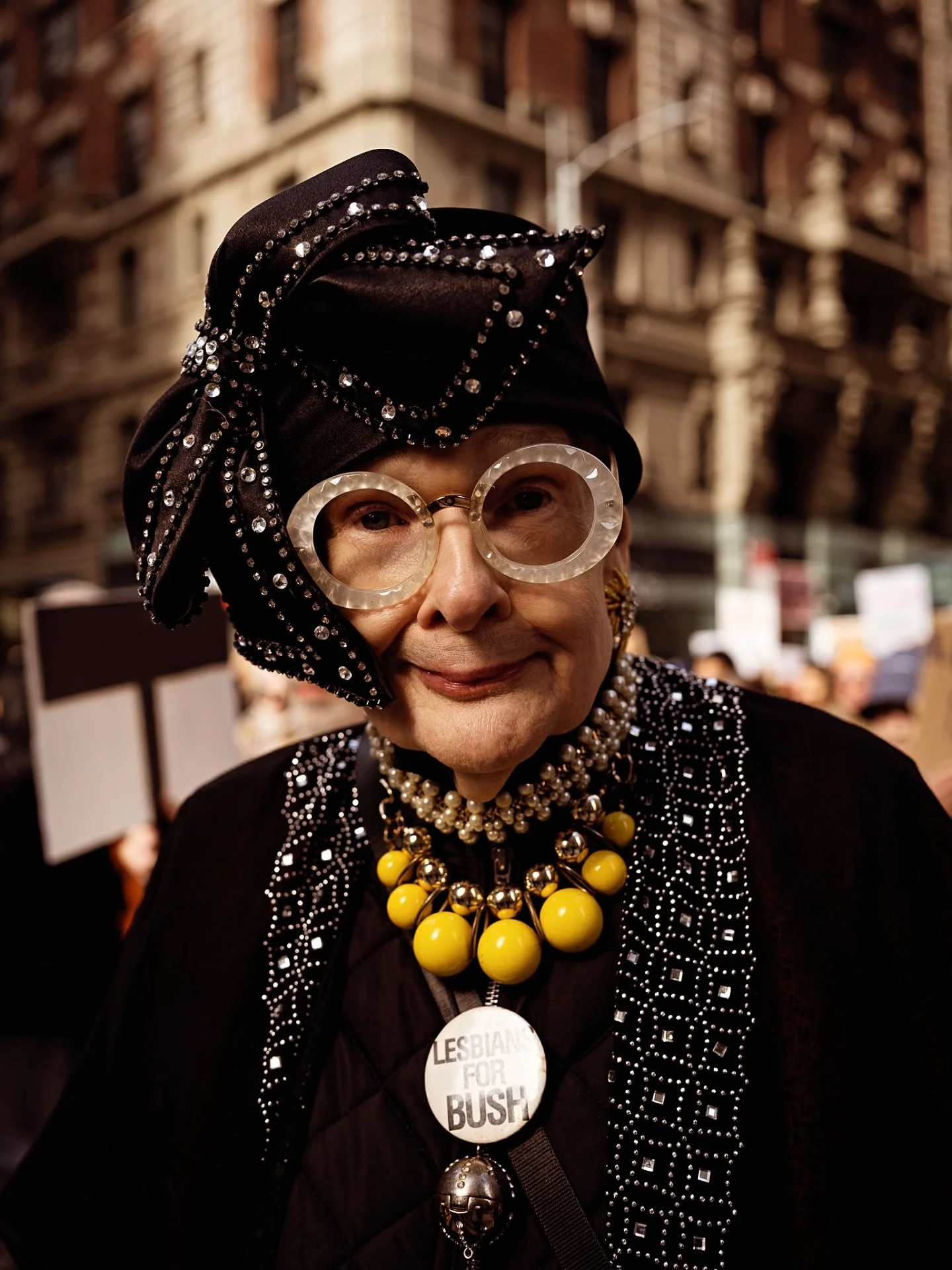 10-18-25 #nokings #signsofthetimes #americanprotestart