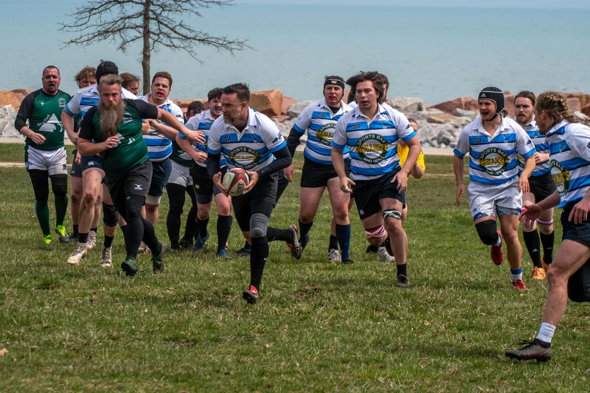 Flying into the weekend like a flock of geese 

#northsiderugby #chicagorugby #jointheflock #rugby