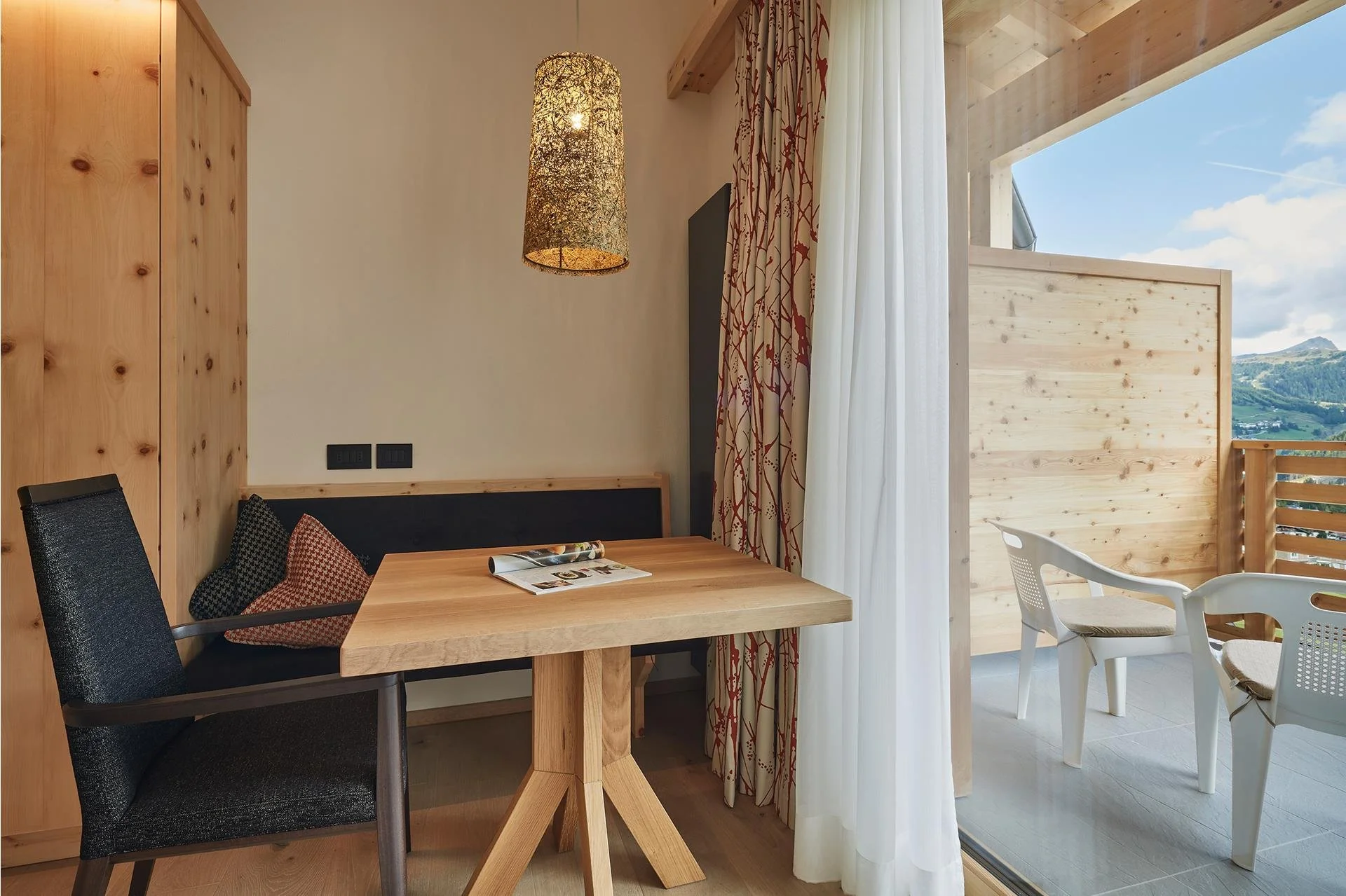 room badia 2.jpg
