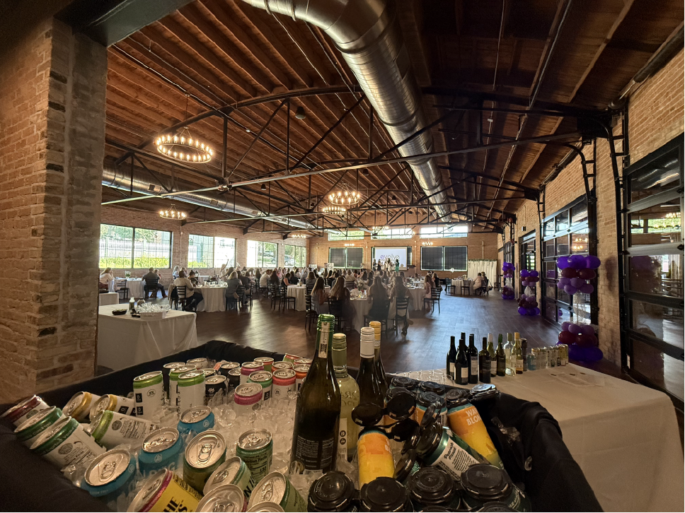 Banquet with Mobile Bar.png