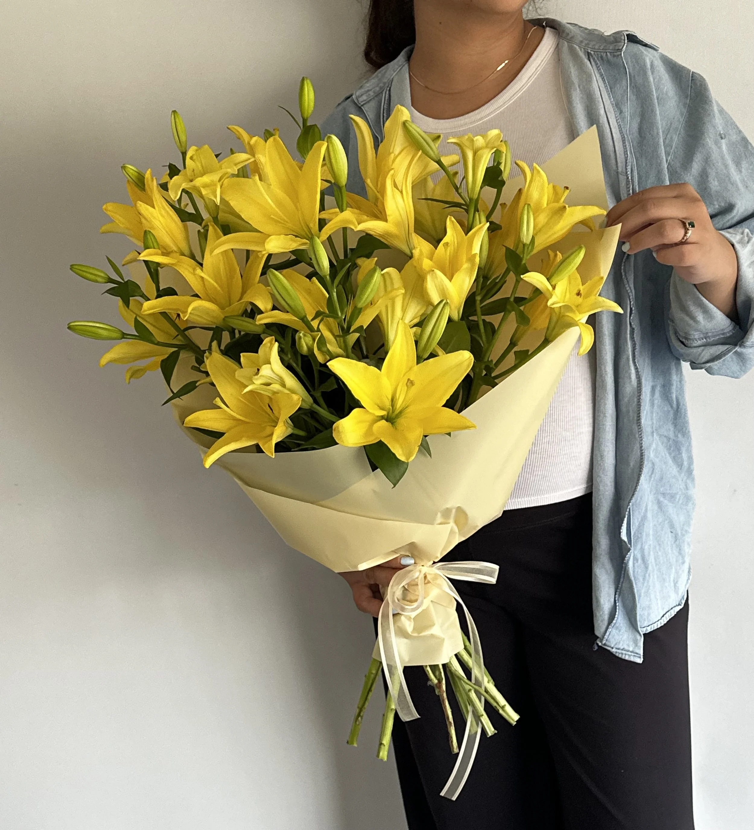 Large Lily Bouquet