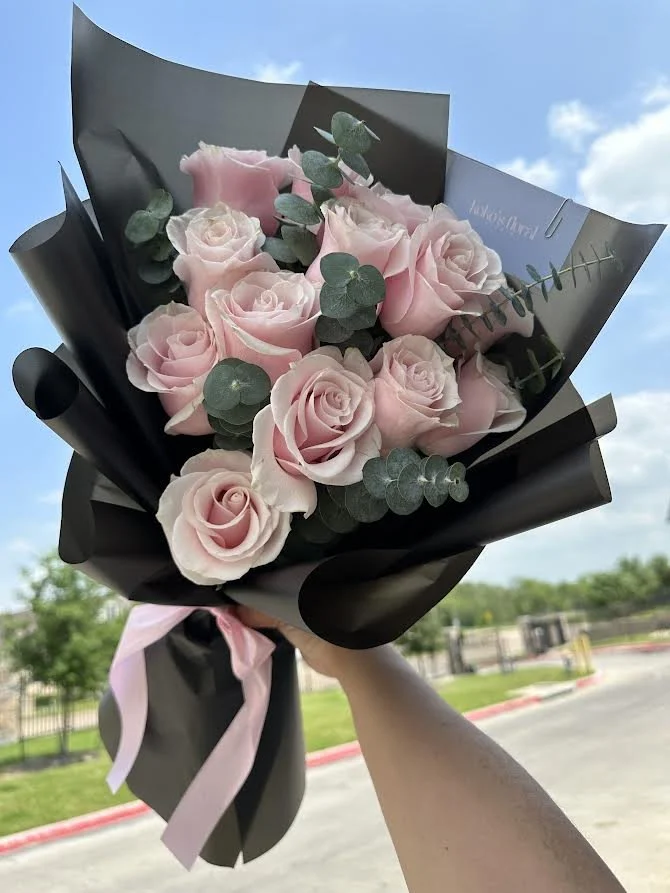 Dozen Roses Just for You<3