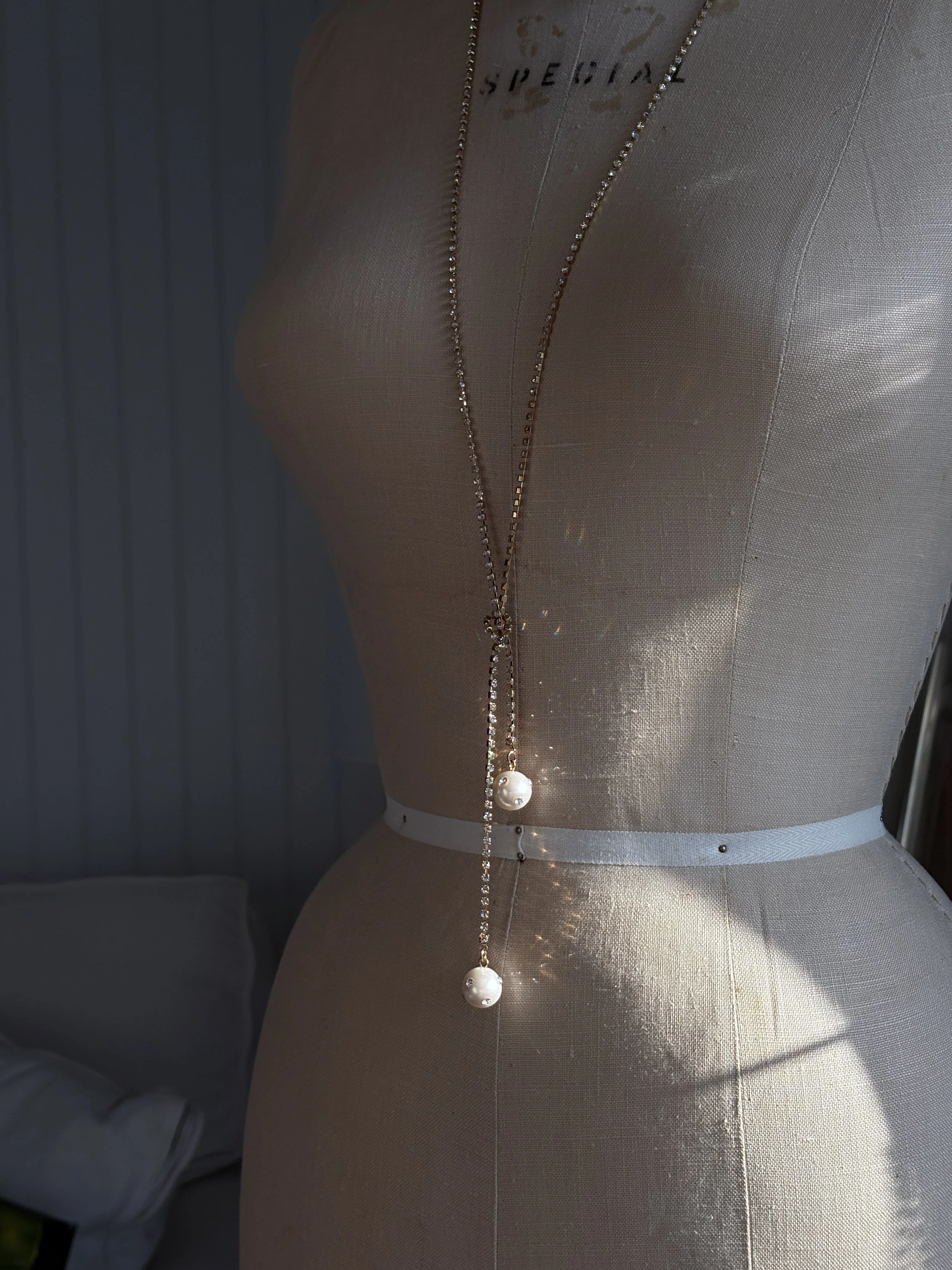 Rhinestone & Faux Pearl Lariat Necklace