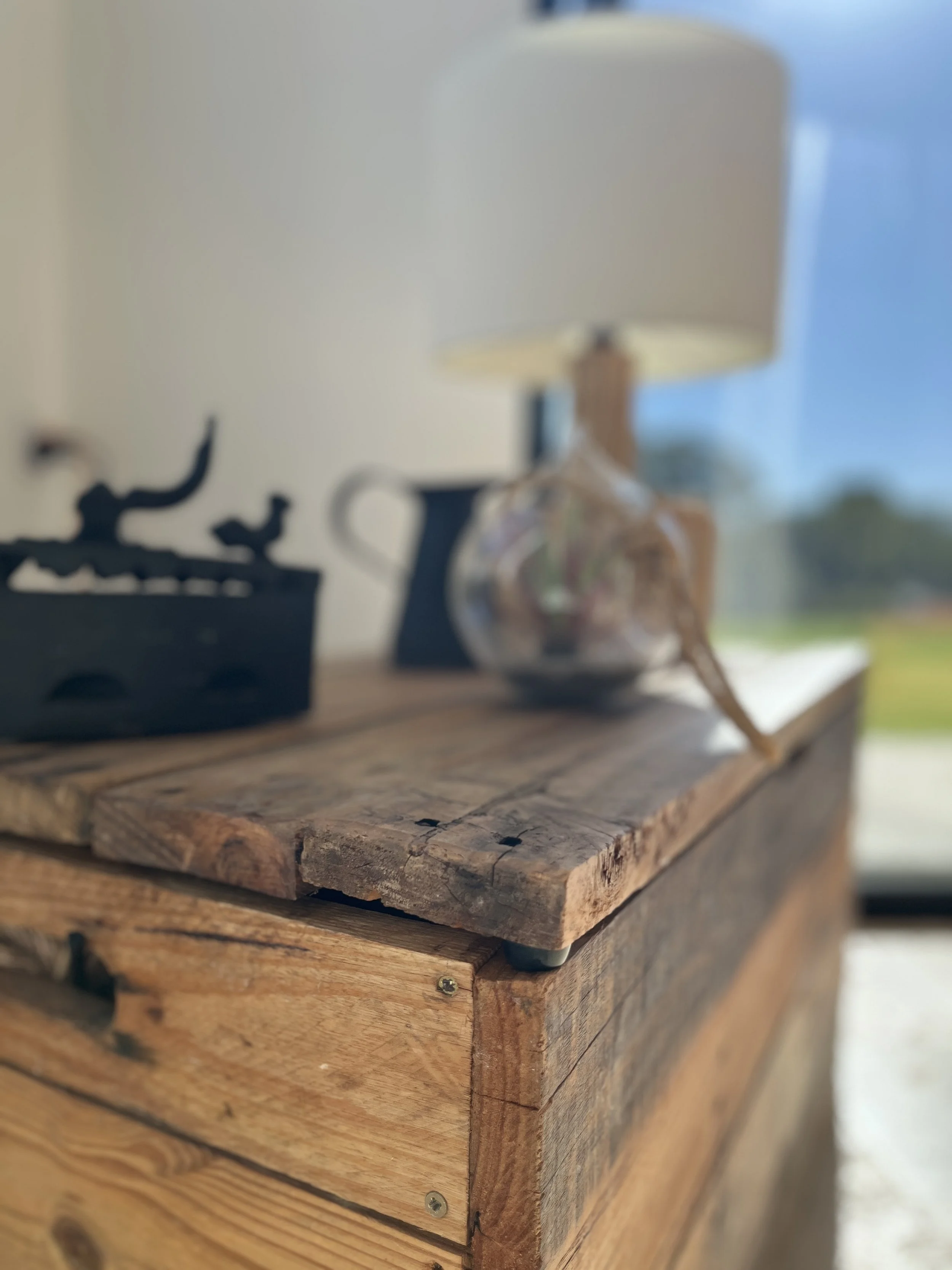 Timber box - rustic style