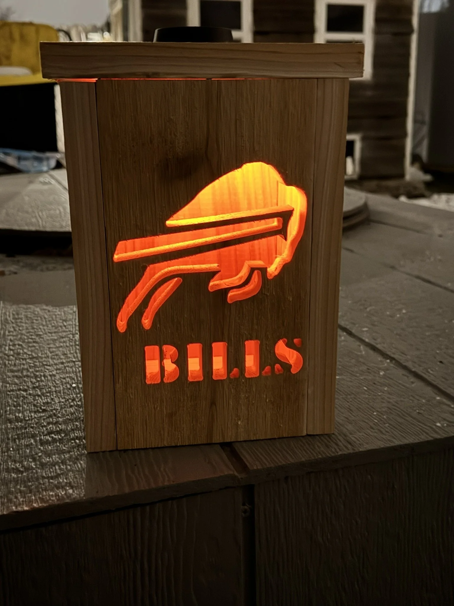 Outdoor Solar Cedar Lantern