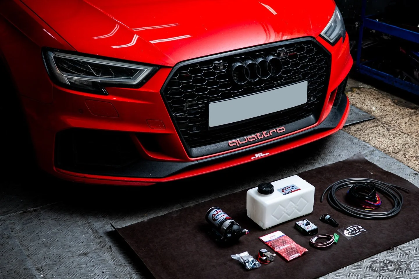 💥 𝘼𝙋𝙏 𝙀𝙑𝙊𝙇𝙐𝙏𝙄𝙊𝙉 - 𝗔𝗣𝗧 𝗗𝗚𝗥 𝗞𝗜𝗧
💦 𝗪𝗮𝘁𝗲𝗿-𝗠𝗲𝘁𝗵𝗮𝗻𝗼𝗹 𝗜𝗻𝗷𝗲𝗰𝘁𝗶𝗼𝗻(𝗪𝗠𝗜)水+酒精噴注系統
🐴 直接而有效提升馬力 💥 適合賽道、競速、高性能車型

是次安裝實例 - AUDI RS3 8V

✓ 提升性能同燃燒效率
✓ 高溫環境下增加動力輸出
✓ 大幅降低進氣溫度（IAT）
✓ 可讓引擎用更進取嘅點火時間同更高增壓運行

套裝包括：
✓ 全新超薄錶