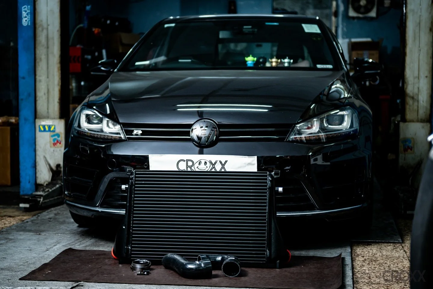 🇸🇪 𝗱𝗼𝟴𝟴 𝙋𝙚𝙧𝙛𝙤𝙧𝙢𝙖𝙣𝙘𝙚 𝙄𝙣𝙩𝙚𝙧𝙘𝙤𝙤𝙡𝙚𝙧 🇸🇪
瑞典藝術品，完美𝙁𝙄𝙏𝙈𝙀𝙉𝙏，超卓𝙋𝙀𝙍𝙁𝙊𝙍𝙈𝘼𝙉𝘾𝙀
散熱面積𝗨𝗣! 散熱效能𝗚𝗘𝗧! 進氣溫度𝗗𝗢𝗪𝗡!

是次安裝實例 - VW GOLF 7R

🇸🇪𝗱𝗼𝟴𝟴 𝗽𝗲𝗿𝗳𝗼𝗿𝗺𝗮𝗻𝗰𝗲 𝗶𝗻𝘁𝗲𝗿𝗰𝗼𝗼𝗹𝗲𝗿
✓ 增大 核心體積至 15,347cm&