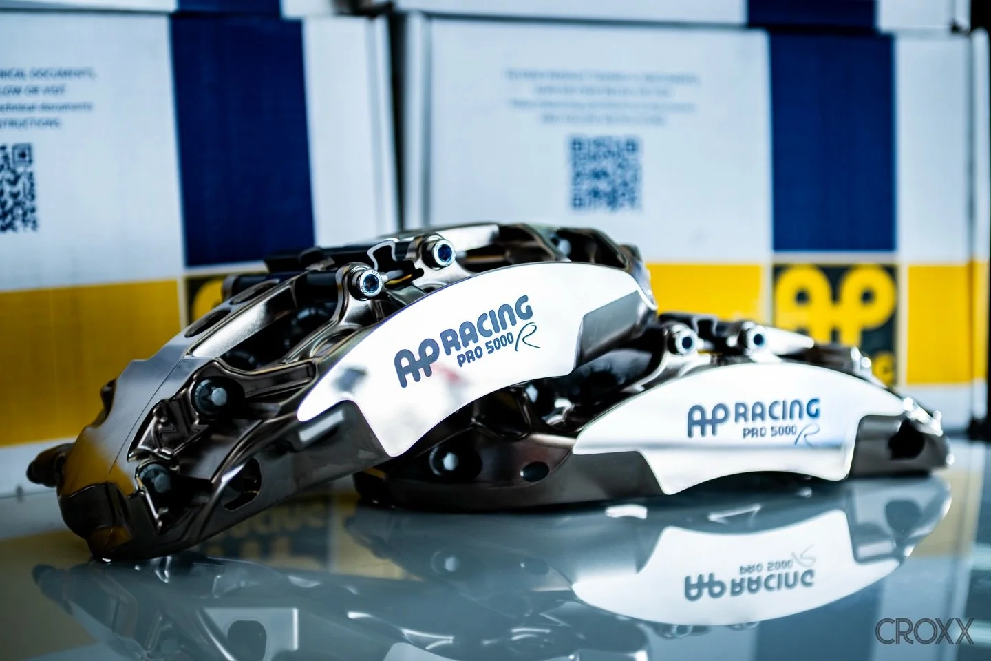 🇬🇧𝗔𝗣 𝗥𝗔𝗖𝗜𝗡𝗚 𝟵𝟲𝟲𝟴 𝗥𝗮𝗱𝗶-𝗖𝗔𝗟 𝟲𝗣𝗢𝗧賽車級鮑魚
制動力𝗨𝗣！耐熱表現𝗨𝗣！安全性𝗚𝗘𝗧！
腳感更實淨~ 反應更快~ 制動更線性~

𝗣𝗥𝗢 𝟱𝟬𝟬𝟬𝗥 𝟵𝟲𝟲𝟴 設計特點：
◎ Electroless Nickel Plated (ENP) 電鍍工藝
 > 更強抗腐蝕性，耐用度穩定性更佳

◎ Radi-CAL 非對稱鍛造卡鉗設計
 > 反應更直接，腳感更清晰，剛性提升30