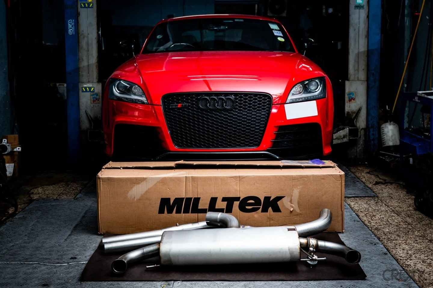 🇬🇧英國𝙈𝙄𝙇𝙇𝙏𝙚𝙆 𝙎𝙥𝙤𝙧𝙩，呢個品牌相信唔需要多介紹
超過40年嘅汽車改裝品牌，代表作當然係 排氣系統
提升馬扭力、雄厚排氣聲、輕量化設計、排氣量更大

是次安裝實例 - AUDI TTRS 8J
超完美𝙁𝙄𝙏𝙈𝙀𝙉𝙏，同時對應原車排氣閥門開關系統

聲效參考：
https://www.youtube.com/watch?v=wAx6QKC-eNU&amp;t=63s

提供多種選擇：
𝙏𝙪𝙧𝙗𝙤𝘽𝙖𝙘𝙠, 𝘾𝙖𝙩𝘽𝙖