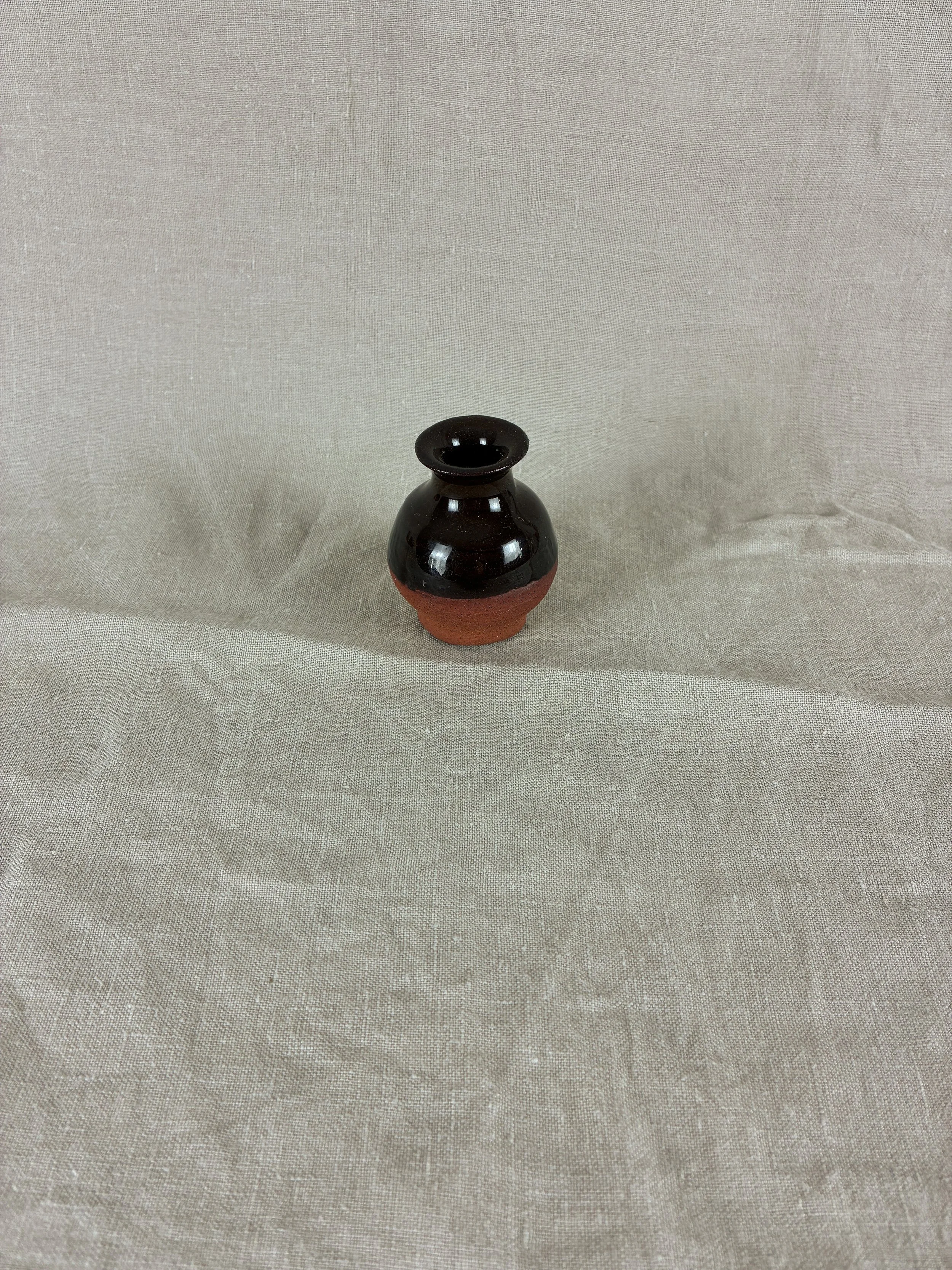 Margot tiny jug-1.jpg