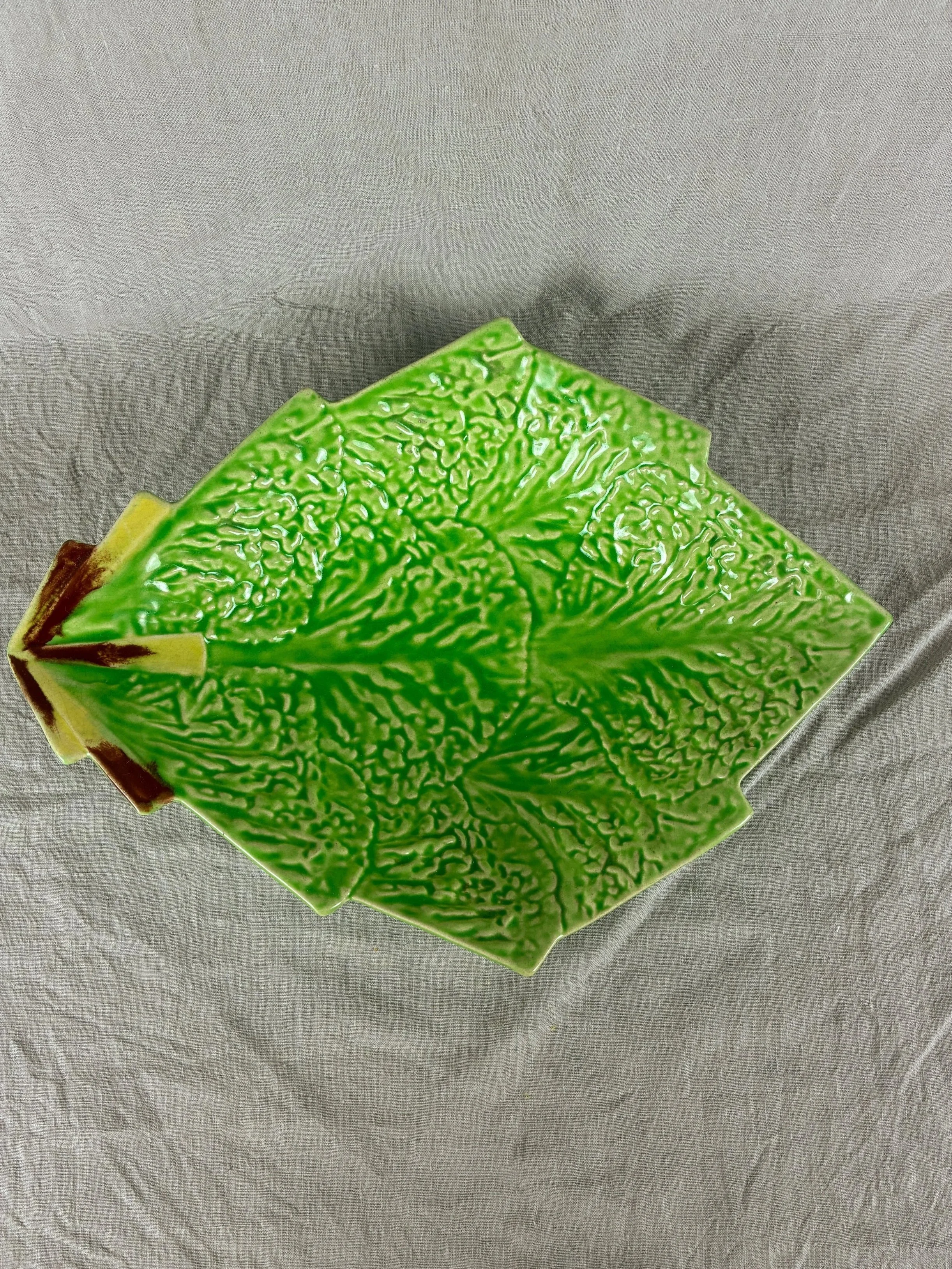 Gretchen 1910s Cabbage Leaf Dish - Large
