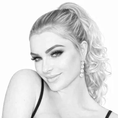 Madi Hill XO pop artist