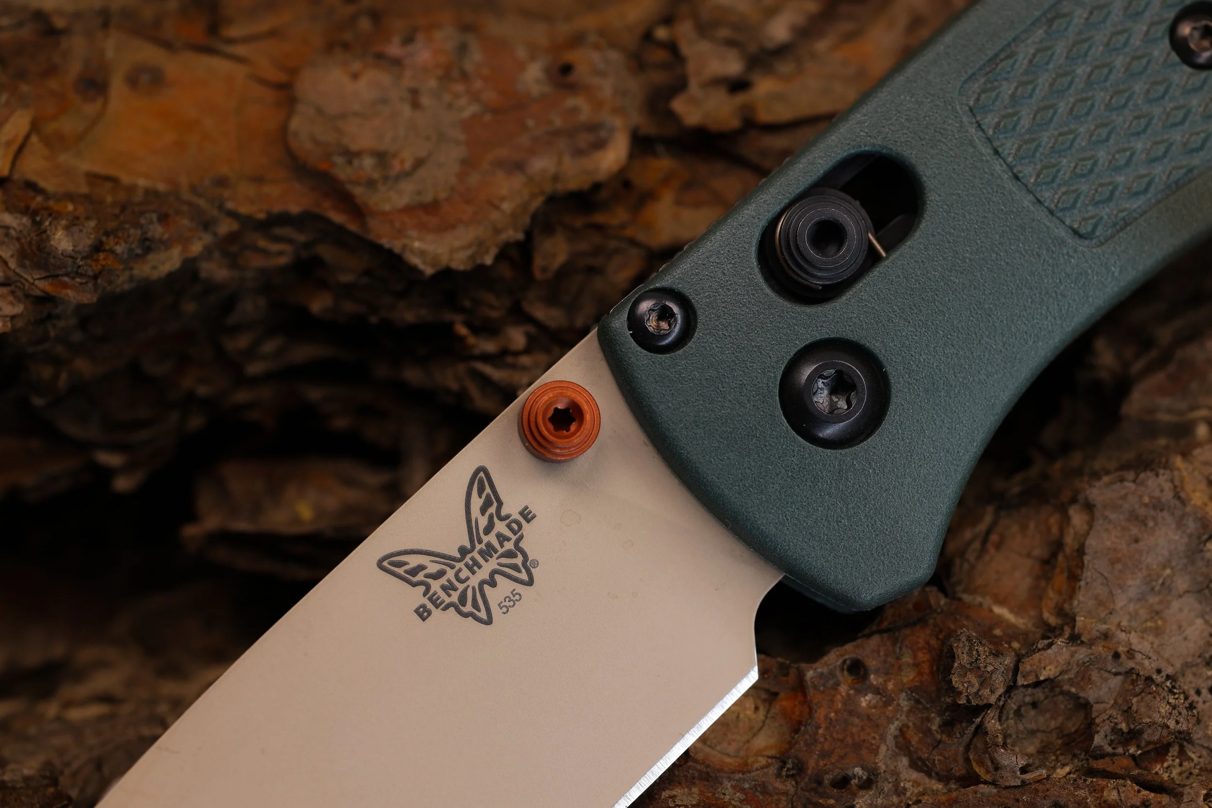 S1_26_535TN-2601 Bugout_Lifestyle_Russ Cosgrove_0023.jpg