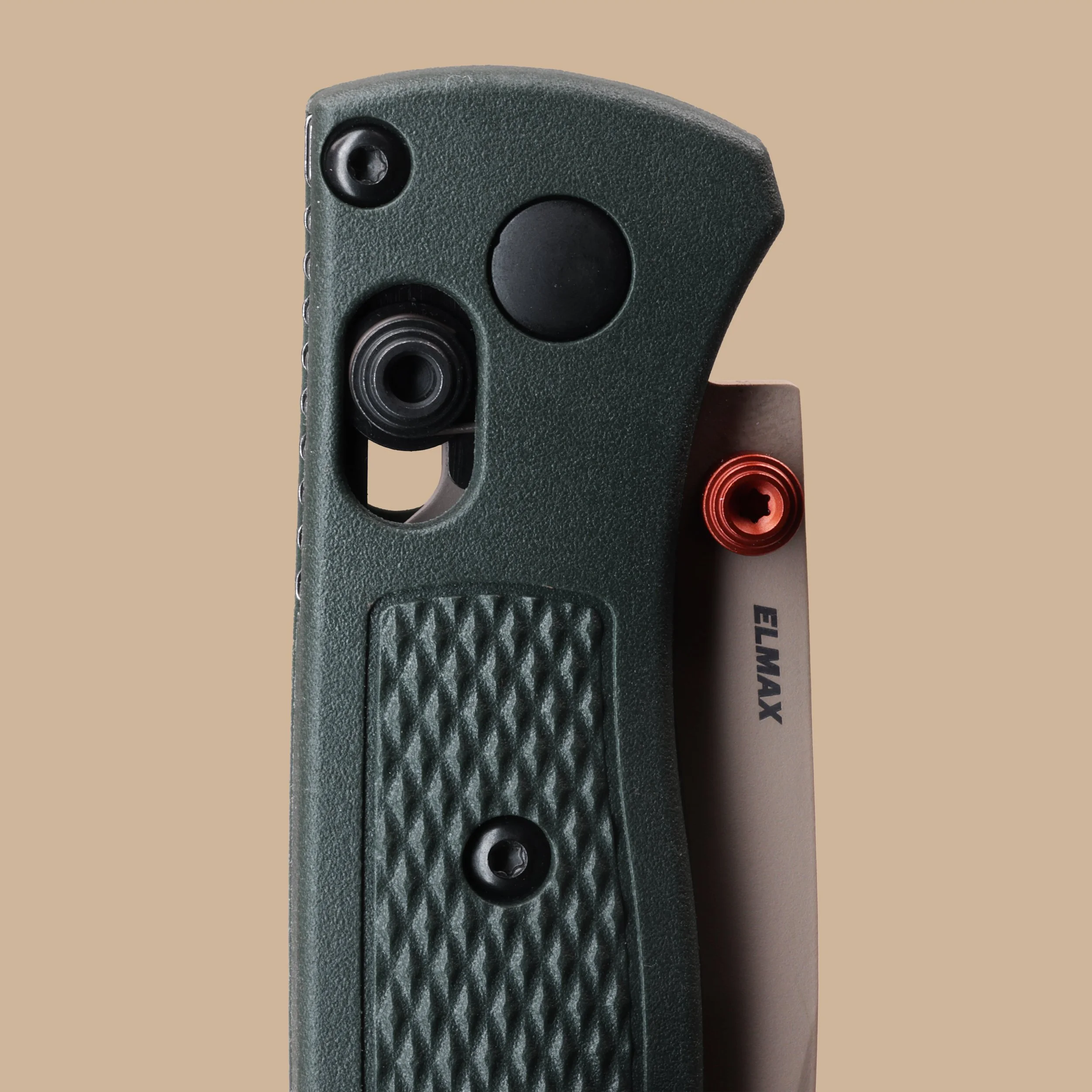 S1_26_535TN-2601 Bugout_Lifestyle_Russ Cosgrove_2A6A7226.jpg