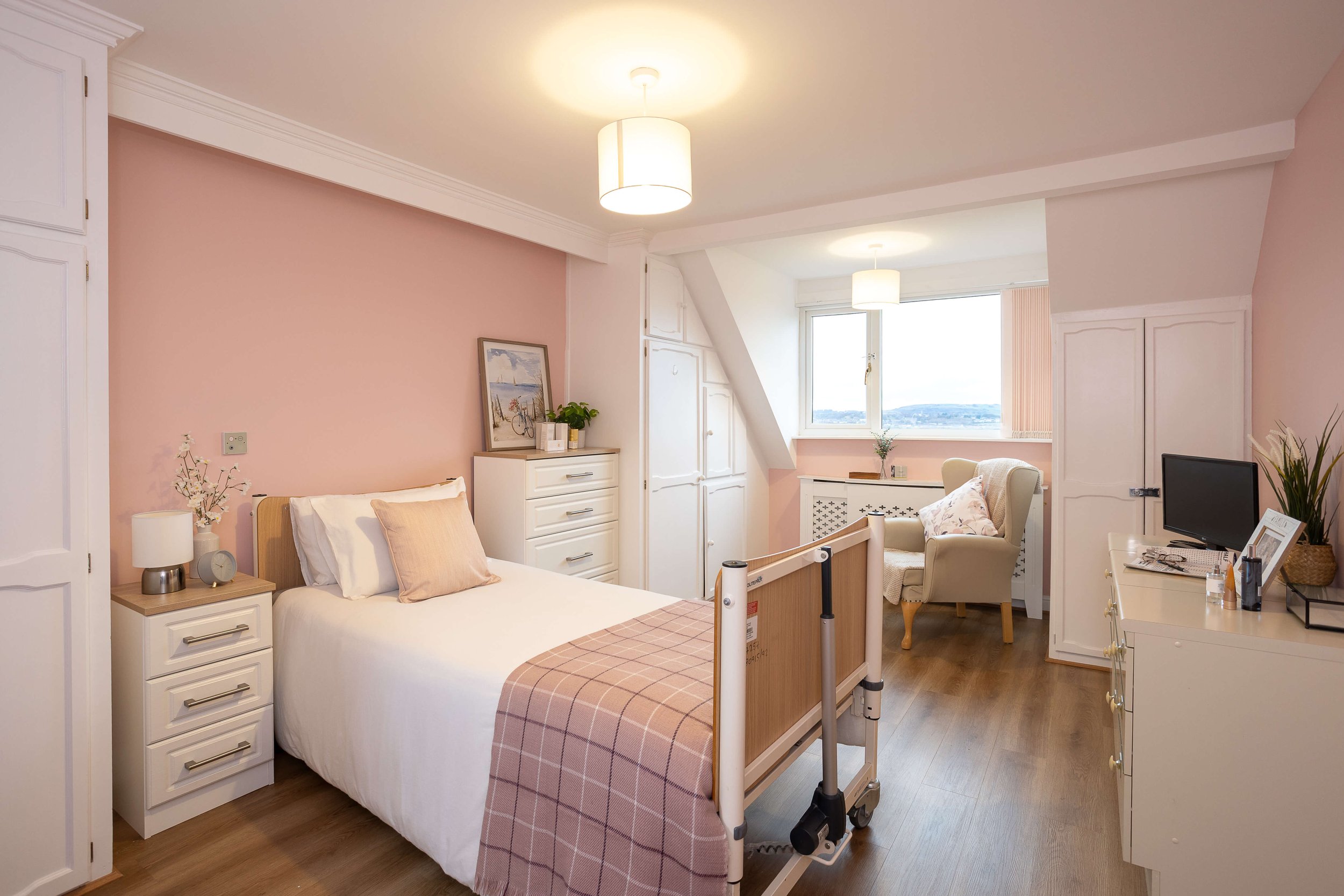 Valley View Care Home & Cartron House, Pellon