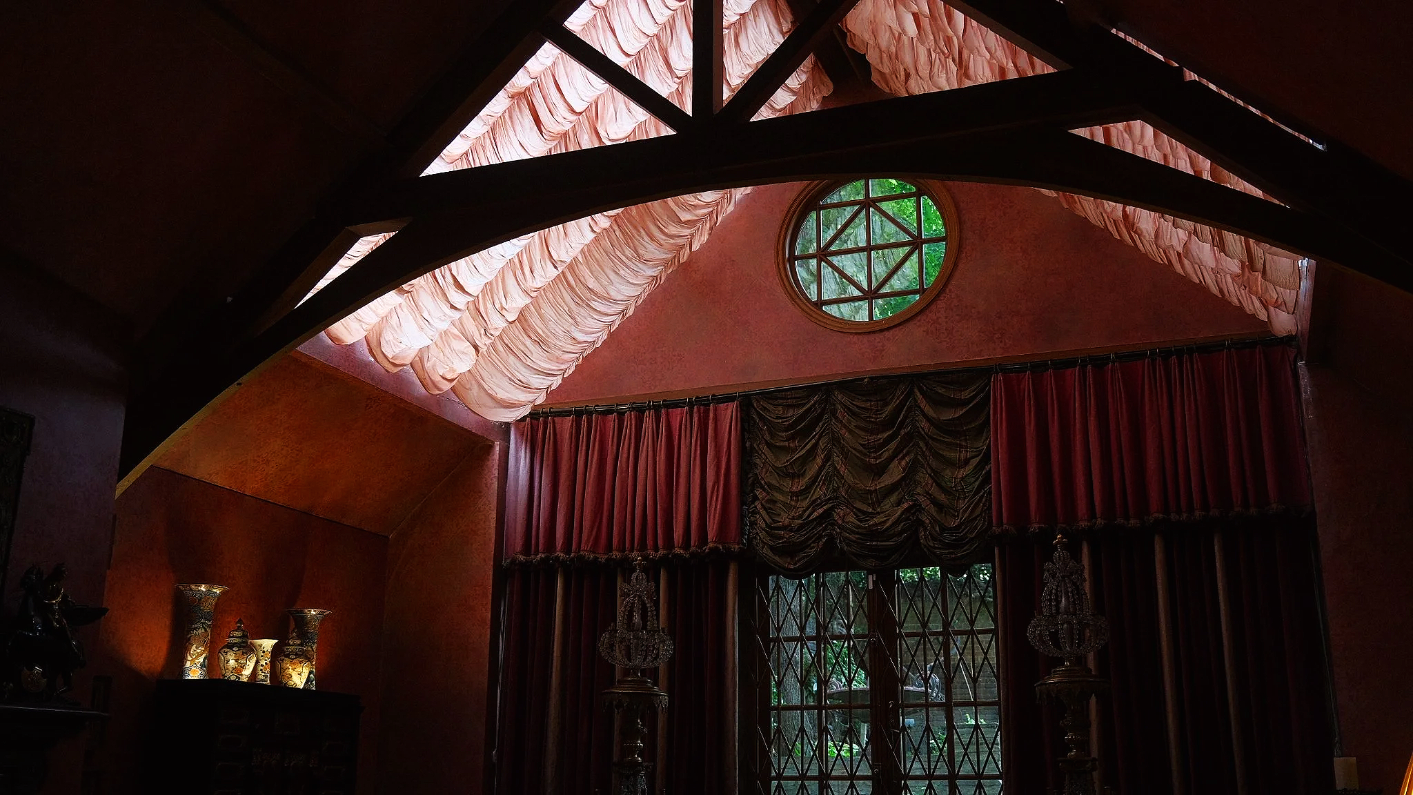 SALON+-+SKYLIGHT.png