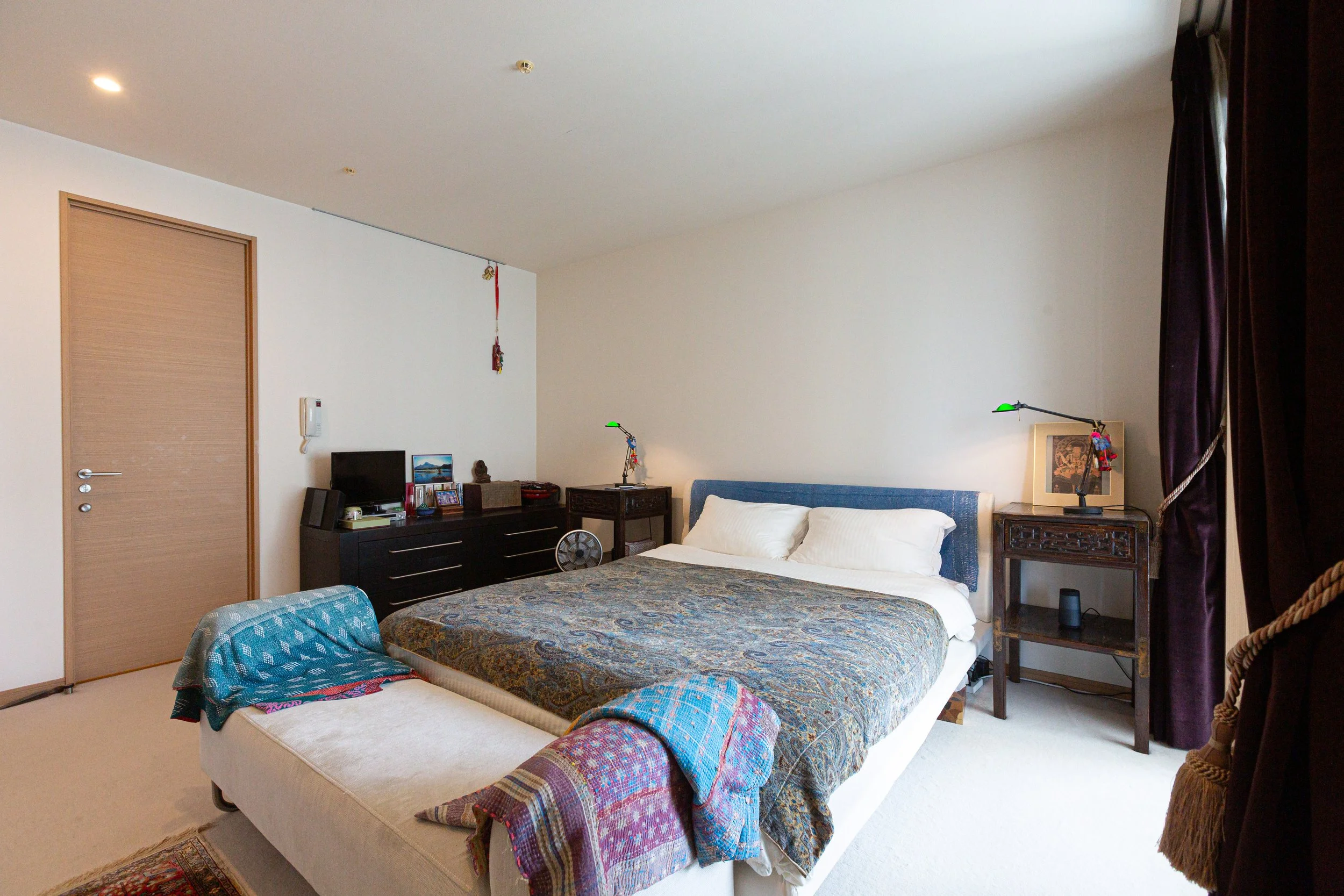 09 - Main Bedroom.jpg