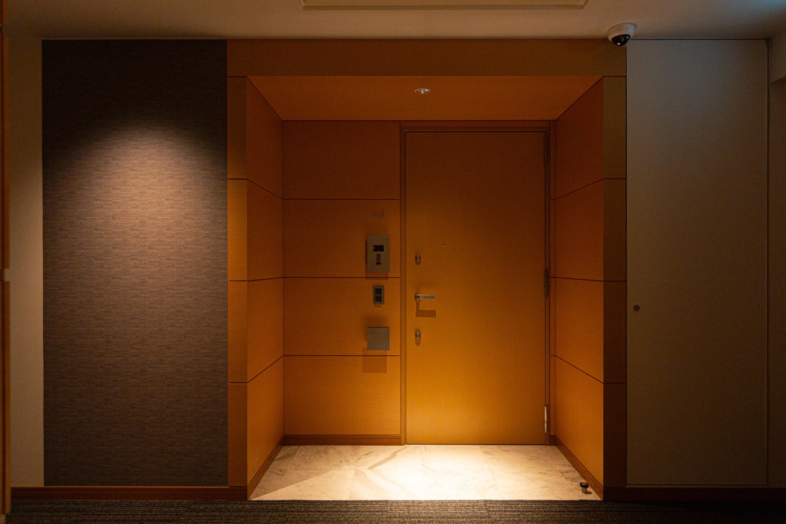 21 - Hallway.jpg