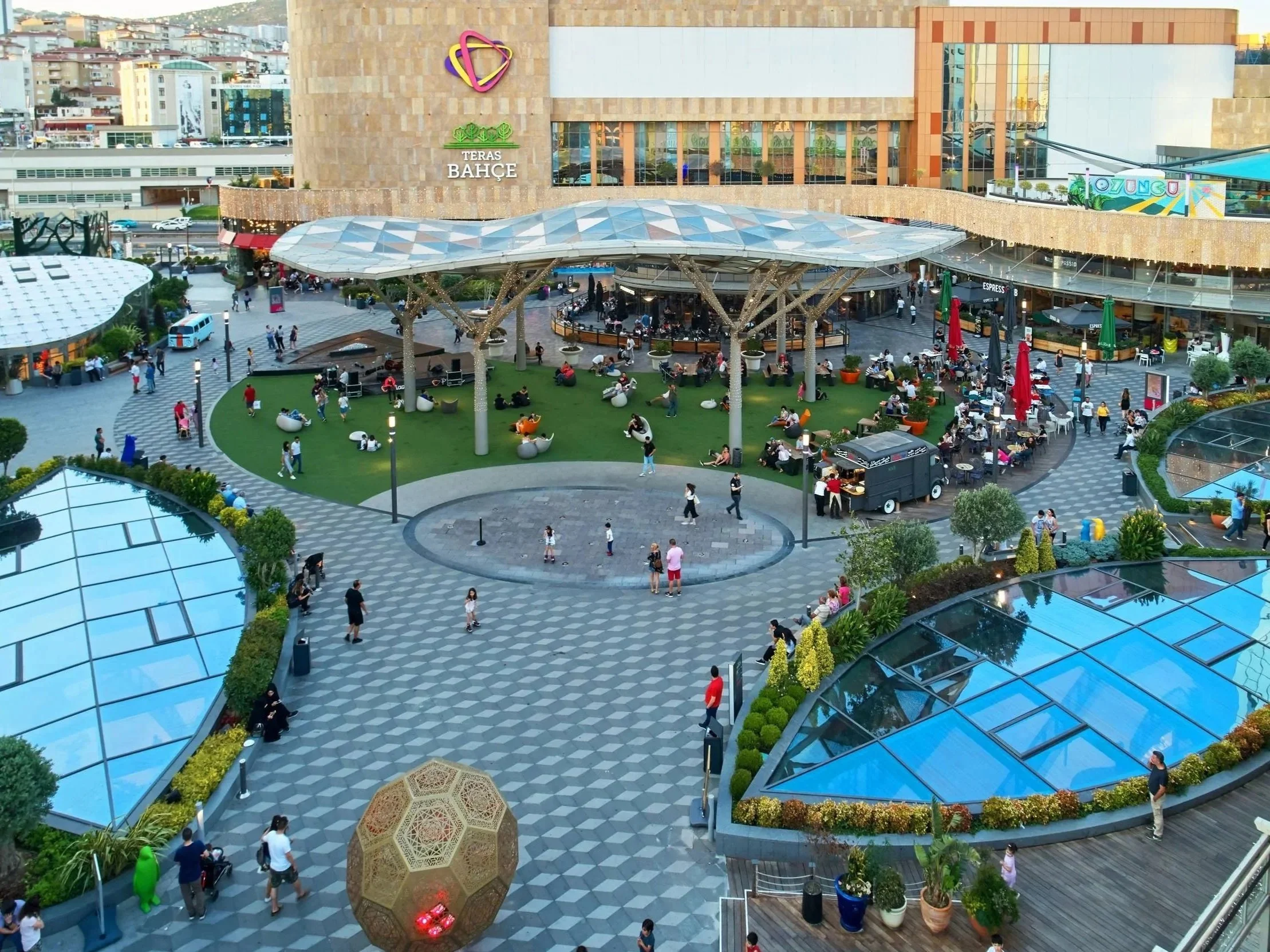 16_PIAZZA_MALTEPE_DJI_0003.jpg