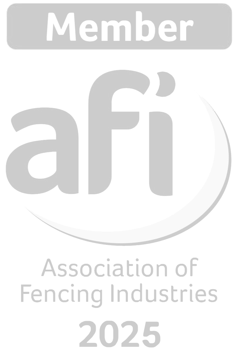 fencing contractor Shirley