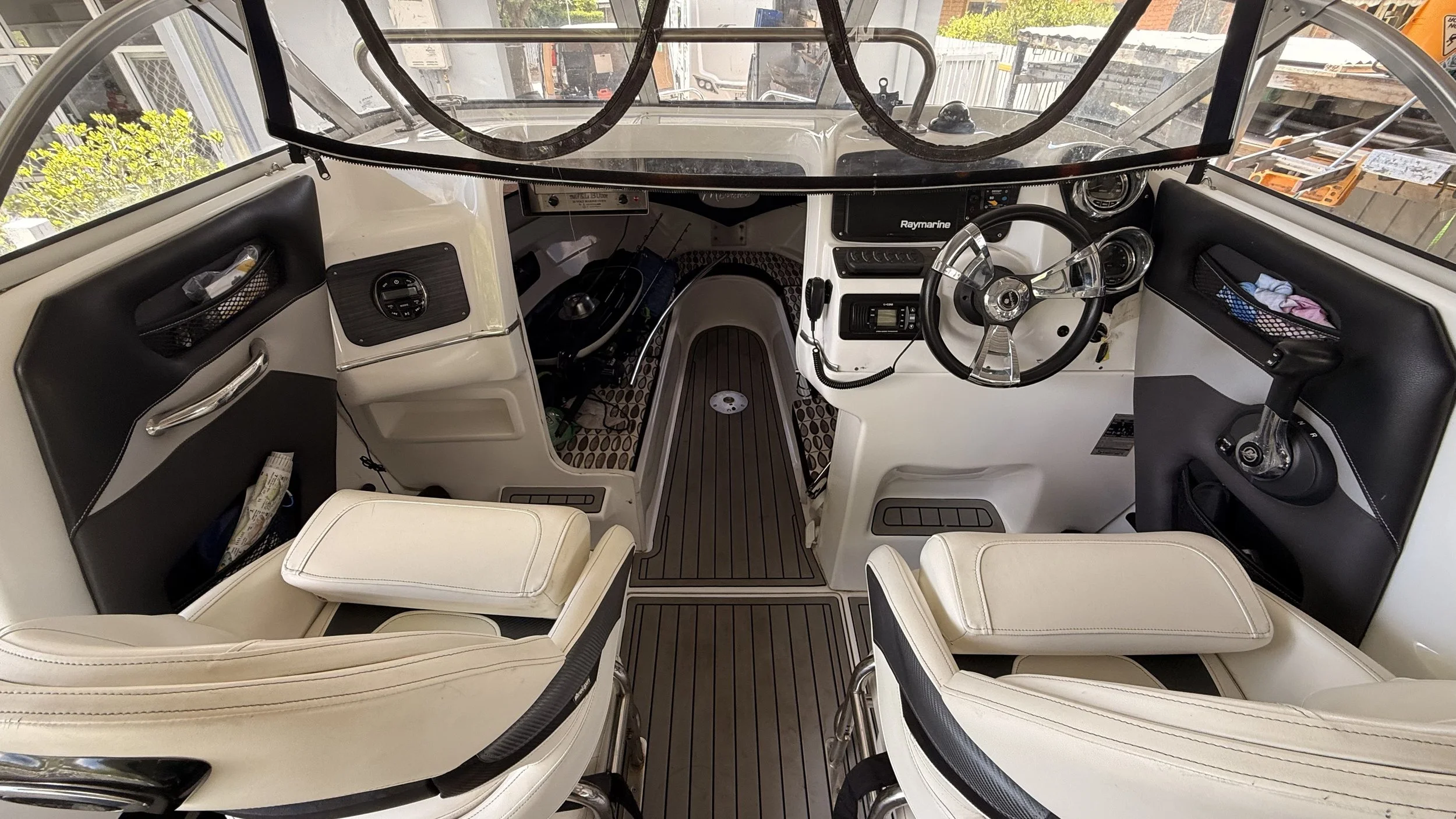 Basic Boat Interior Clean (Price Per Metre)