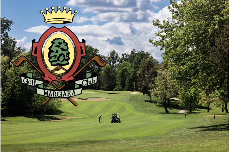 Een golfbaan met golfer en golfkarretje, met het logo van de Golfclub Margarita bovenaan links.