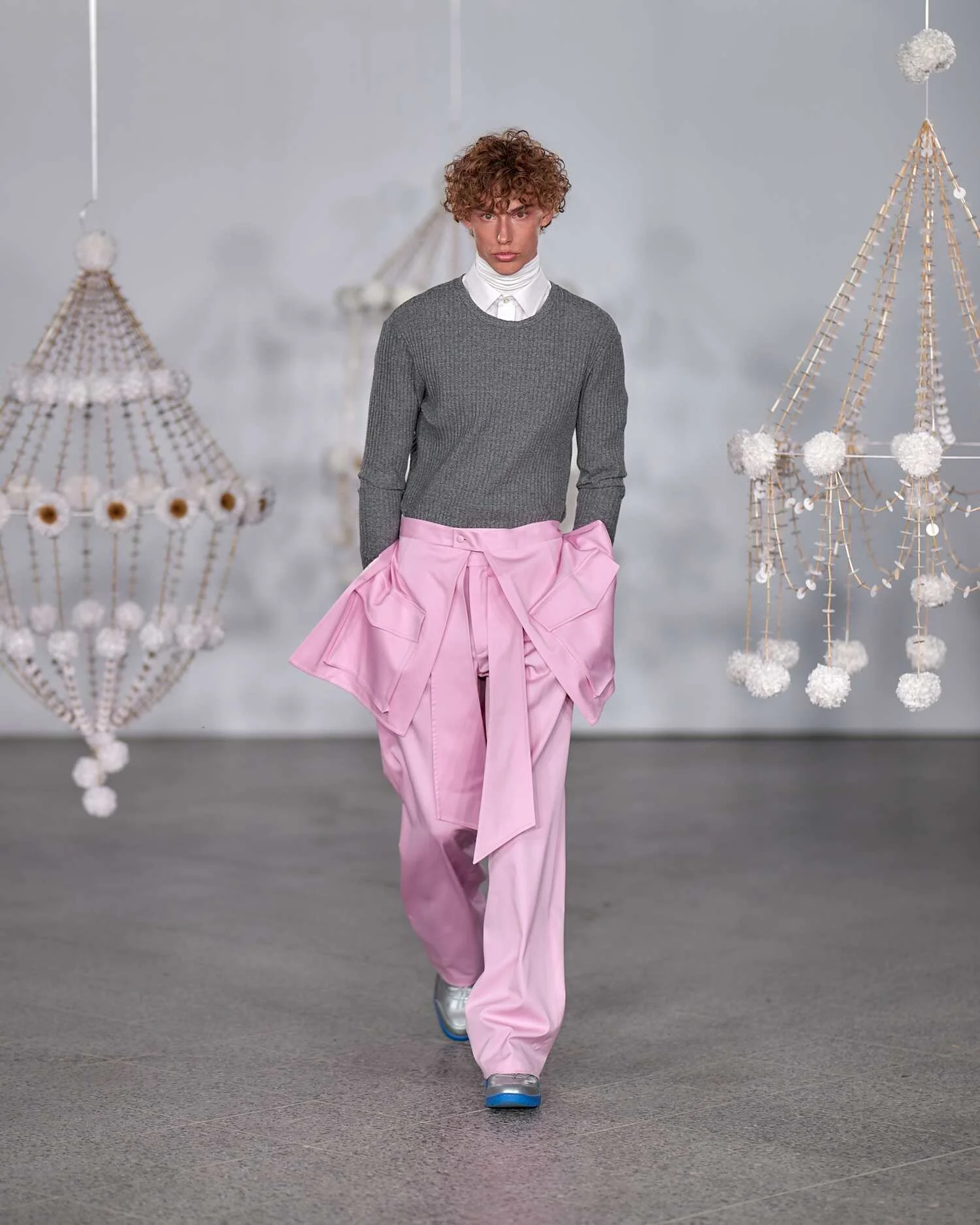 MariuszPRZYBYLSKI_SS27_Runway26_by_FilipOkopny (1).jpg