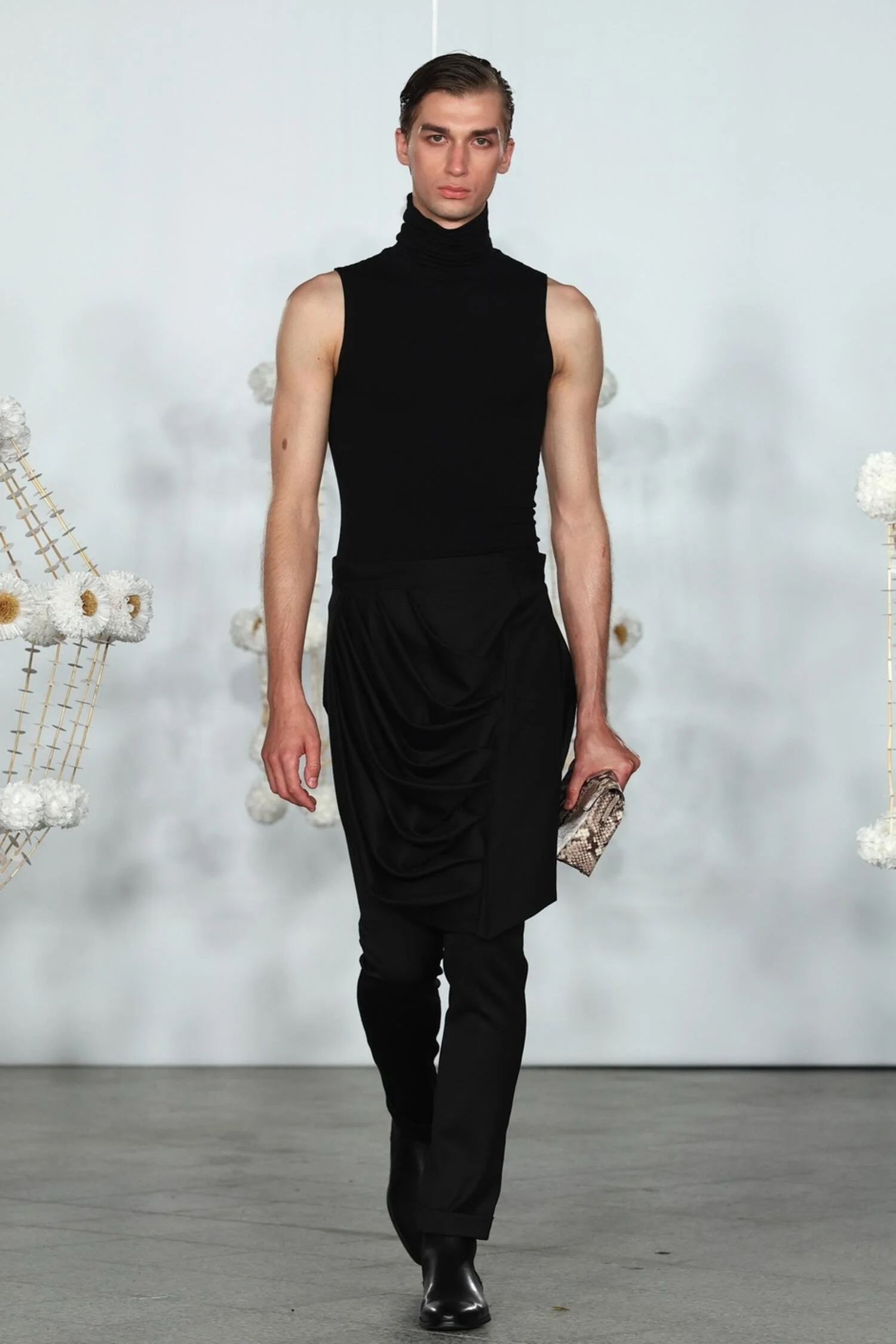Mariusz_Przybylski_SS27_RUNWAY_Look29_Press_by_Boris Marberg_for_BFW.jpg