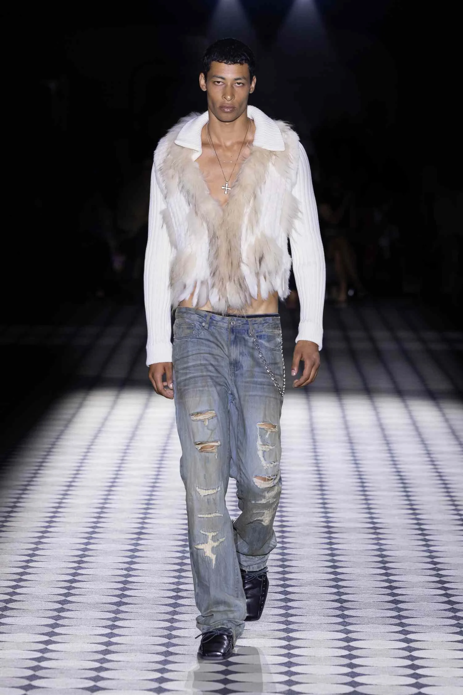 Unvain_SS27_Runway1_by_ AndreasHofrichter_for_BFW-2.jpg