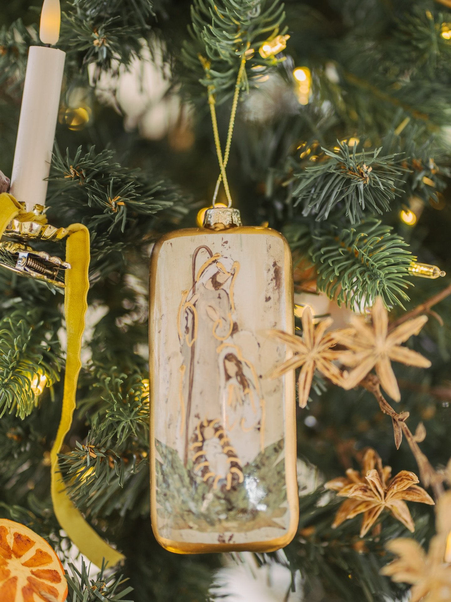 ANNOUNCING&hellip;Sale of the Day at LNA Home!
Now through Christmas, we&rsquo;re featuring a new deal every single day we are open for the rest of the season!

Starting on Thursday, December 11th we will feature a top seller!
**25% OFF all Nativity 