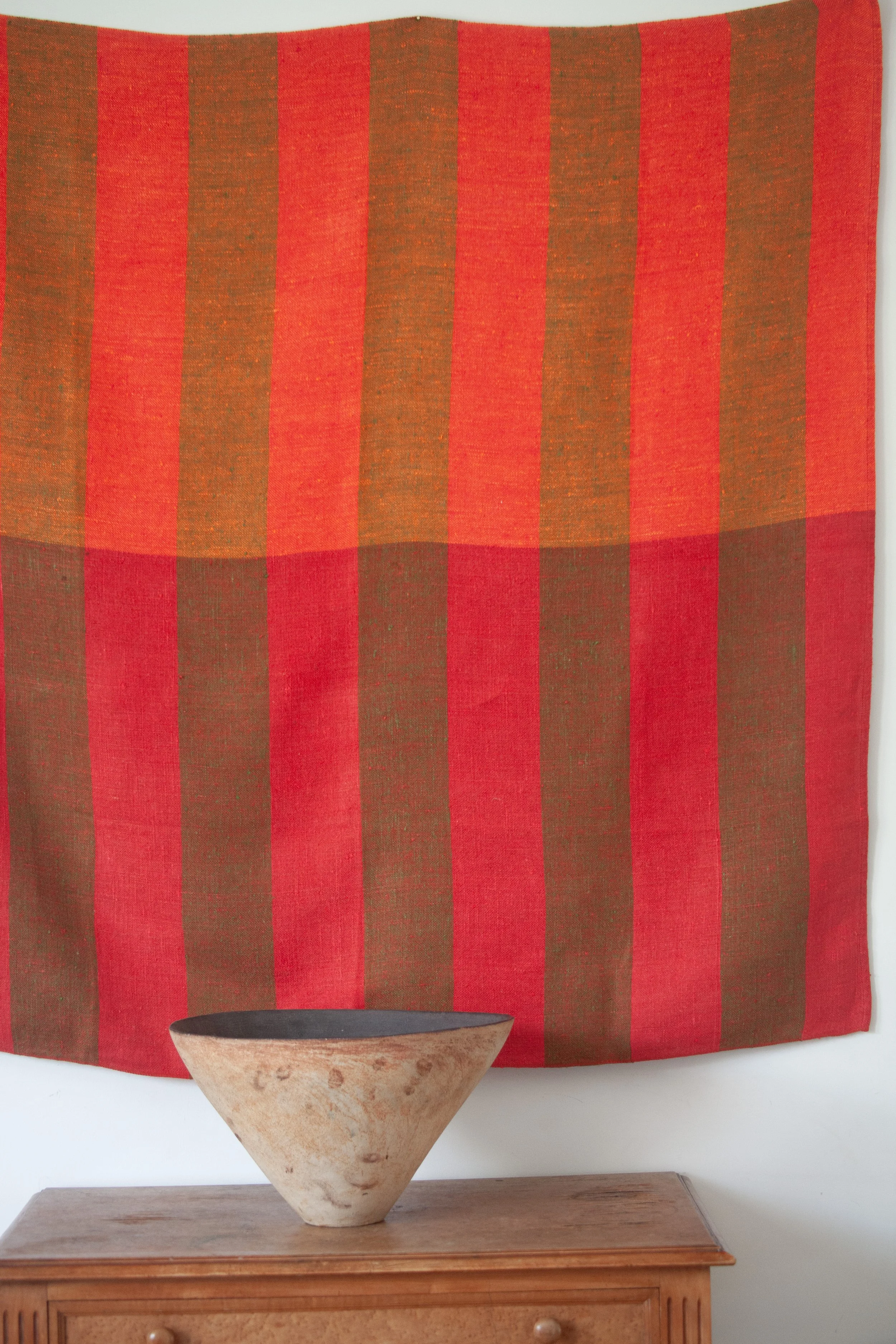 TAMPELLA WALL HANGING (RED, LARGE)