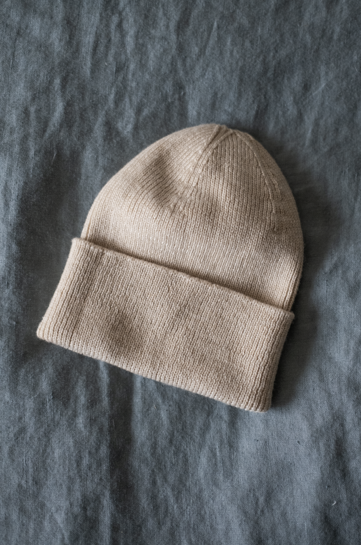 Hvid merinowollen mutsje cream