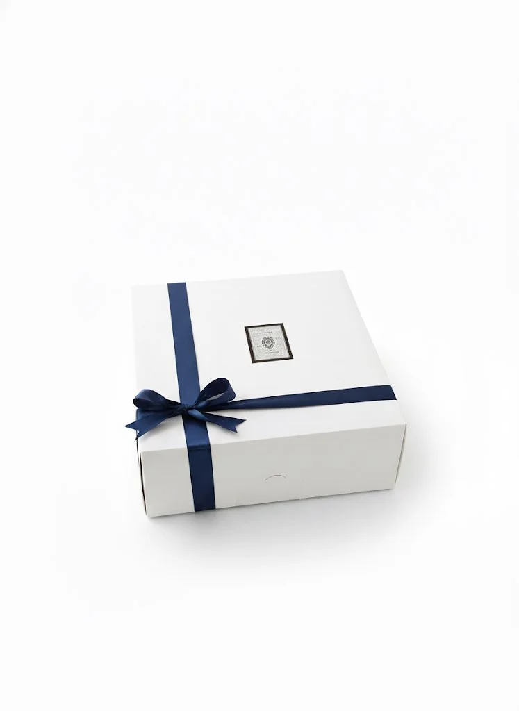 Del Bello Gift Box (Includes 3 x Amaretti & 1 x Crostoli)