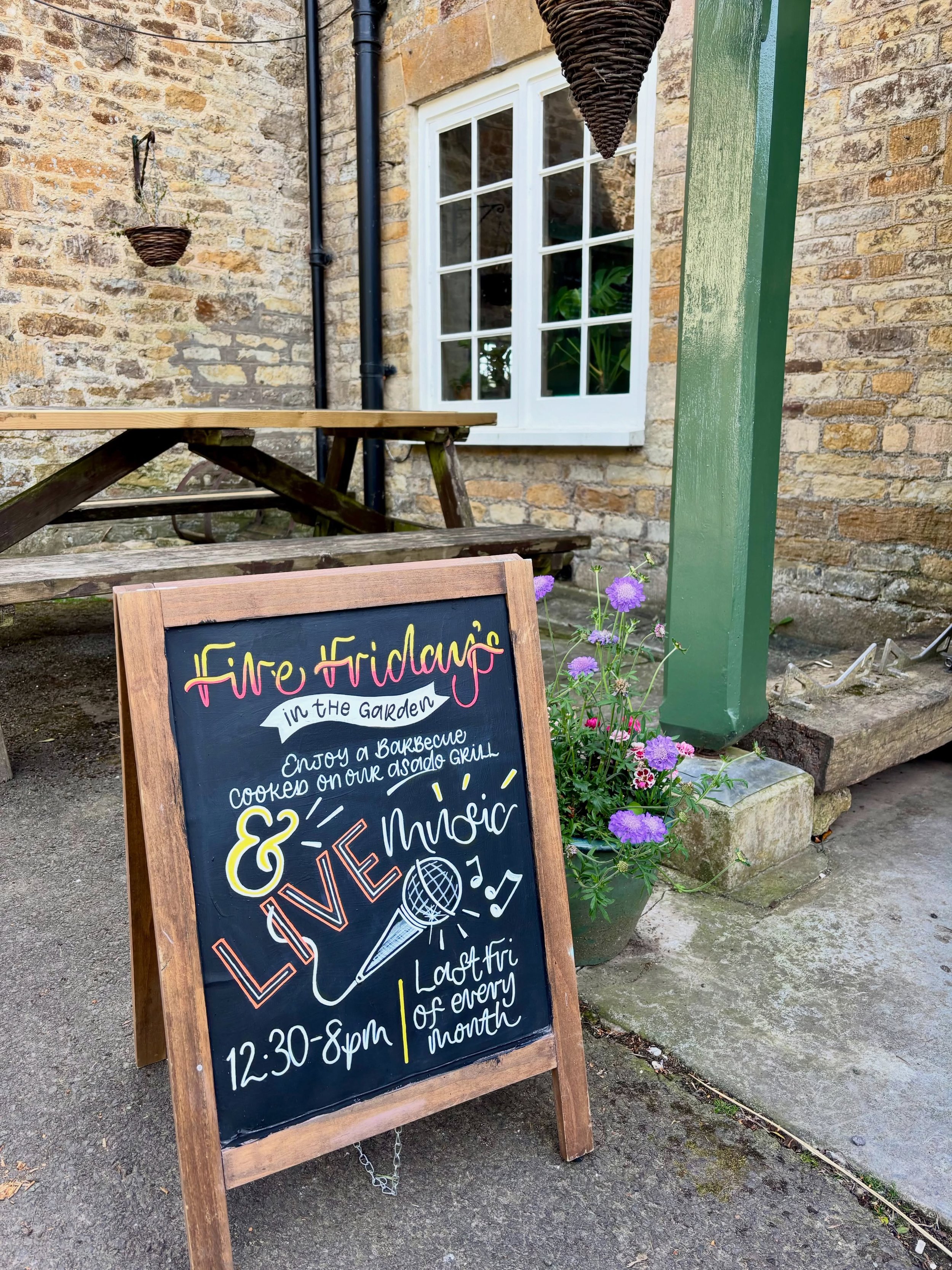Double A-Board and Bar Signs for the lovely people at @therose_andcrown Trent today 🌹👑