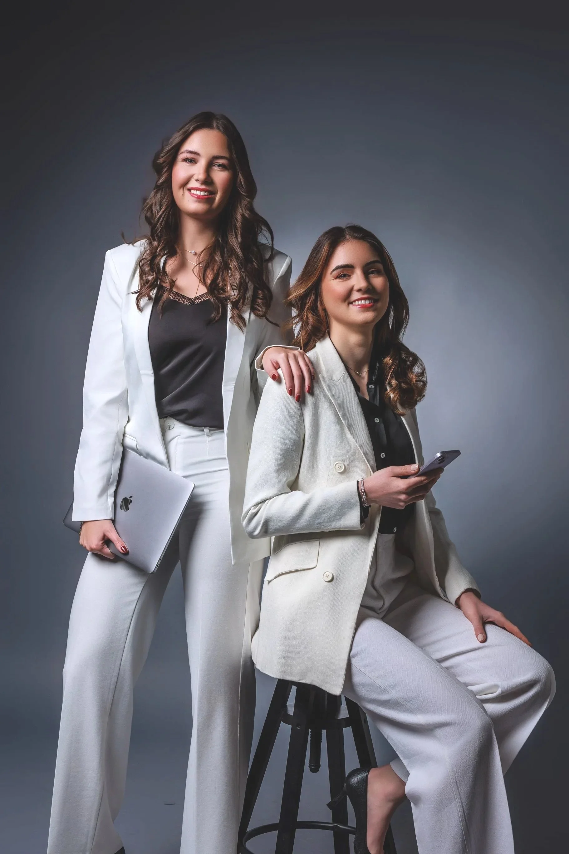 Lauryn HEINTZ et Marie Lou SCIUBA - gérantes de Inspira Agency, votre agence de communication et d'évènementiel en Alsace et en Suisse.