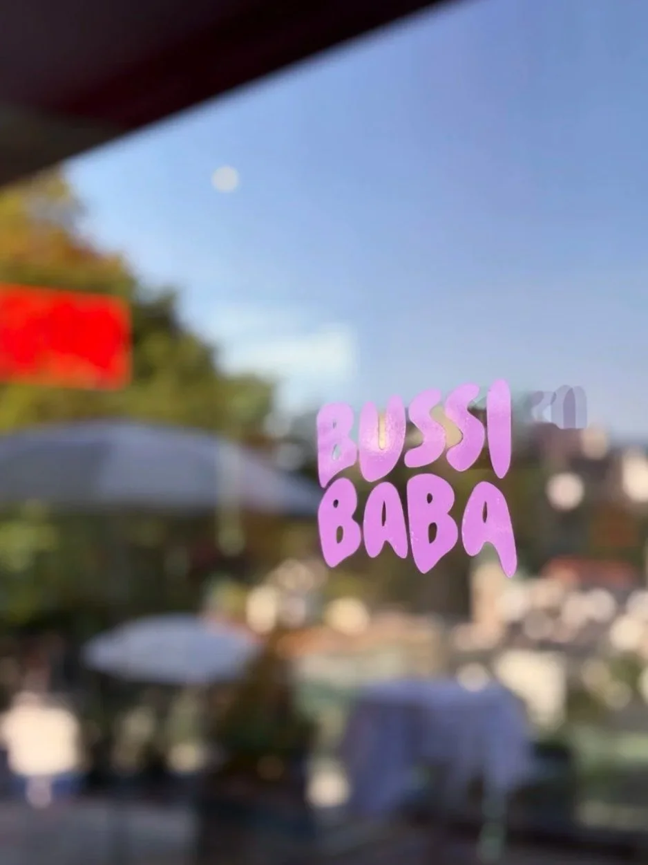 CHRISTMAS PARTY mit BUSSI BABA