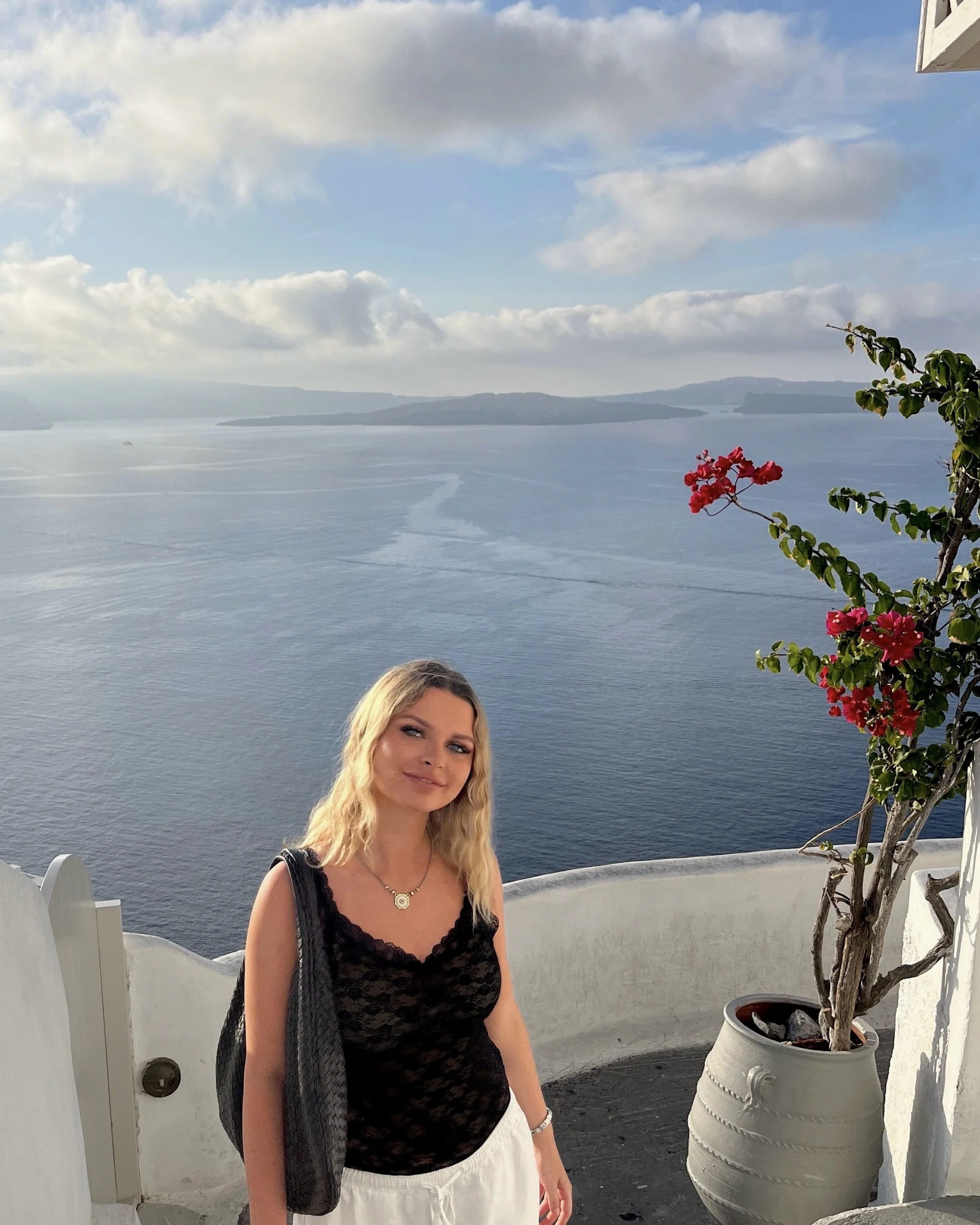 SIX_C8BD3298-CB52-48A7-8E8A-A442E87CFA38 2.jpg