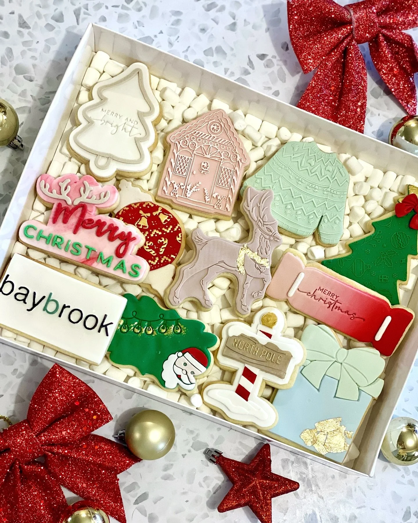 Onto the last order for the year, these Christmas boxes created for Baybrook and their clients
Totalling 240 cookies this one certainly kept me busy.

Some cutters designed and printed by me, as well as ones from @littlebiskut @customcookiecutters @j
