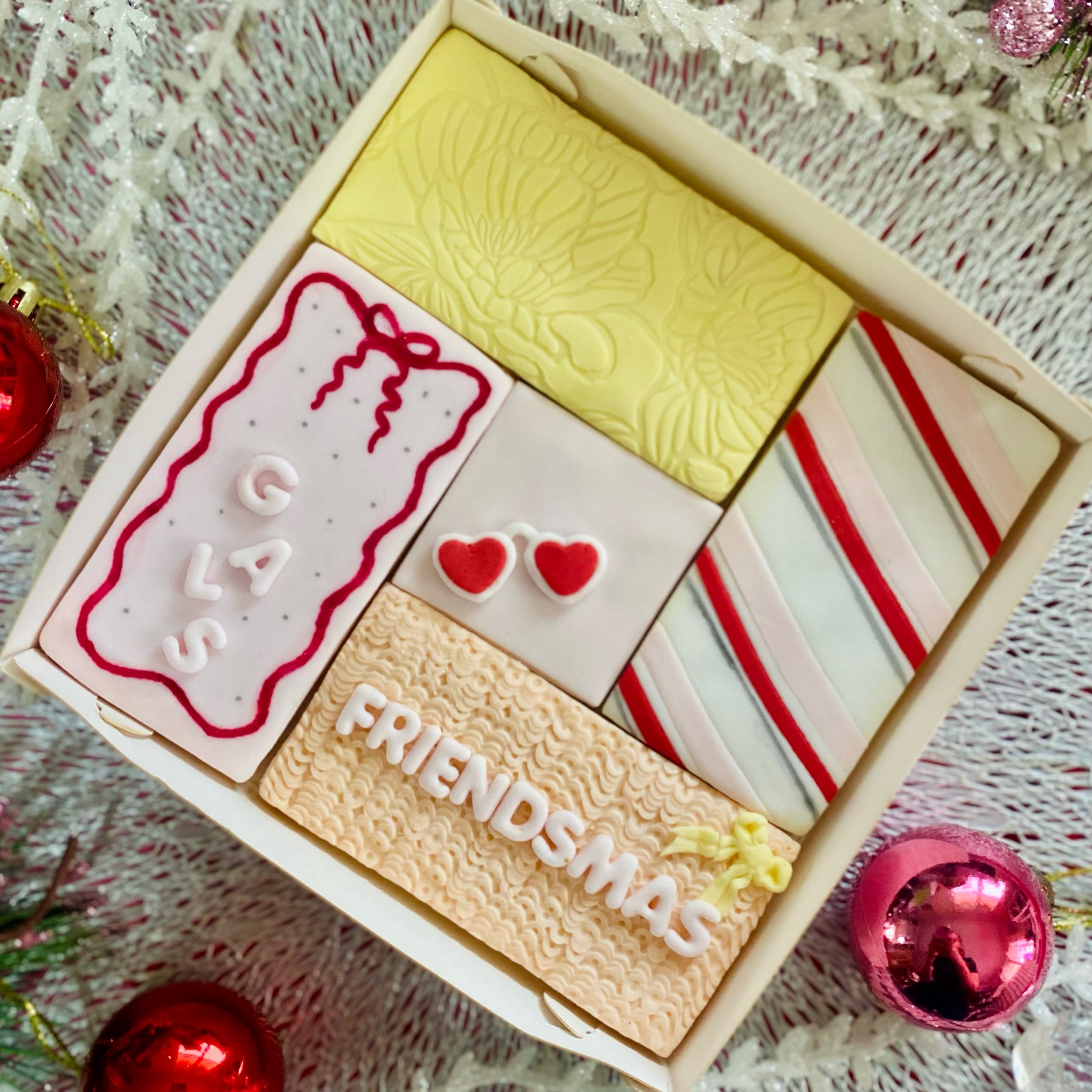 Mini Friendsmas Christmas Cookie Box